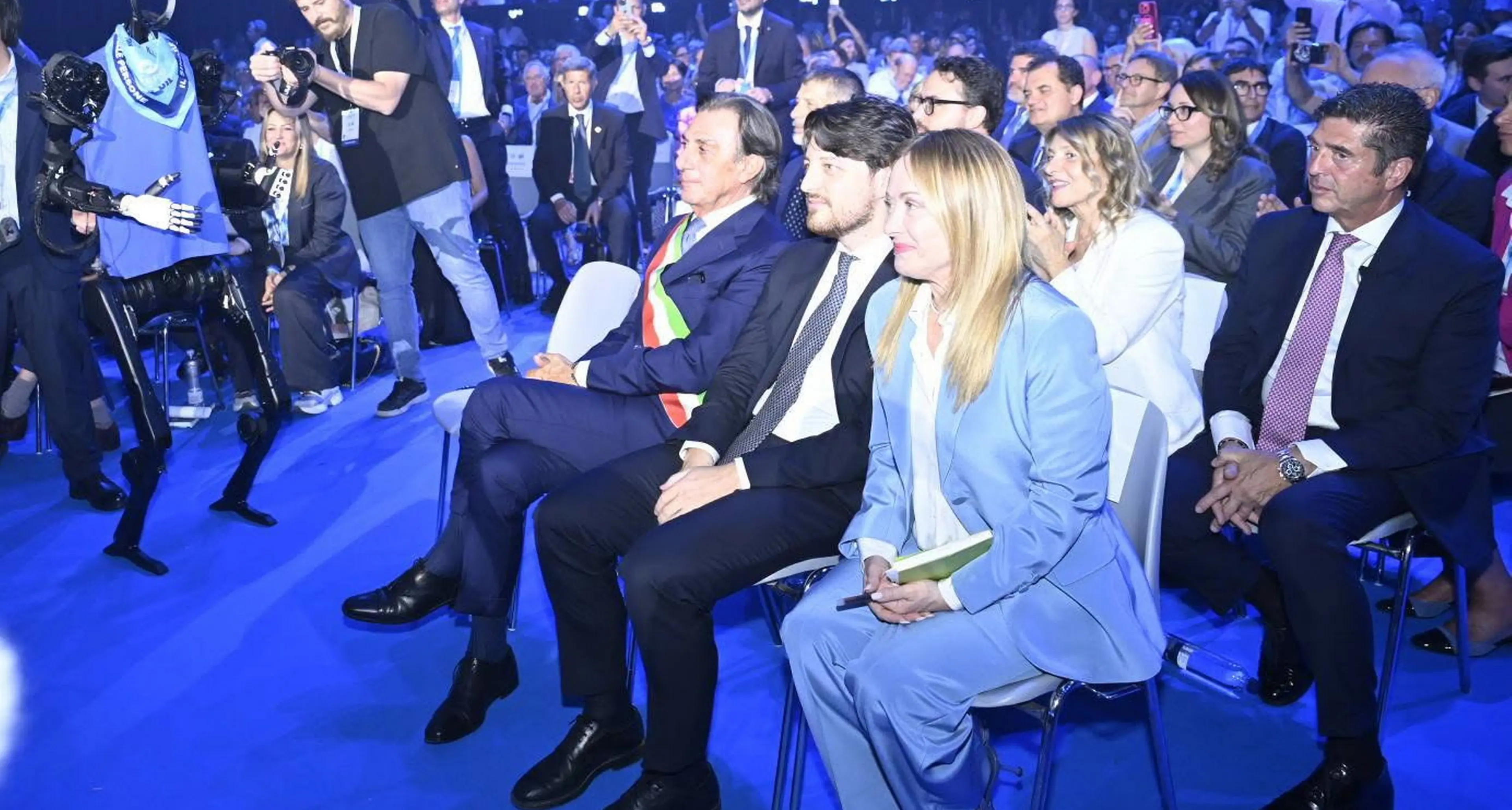 La voce del robot: “Sono qui per aiutare, non per sostituire”