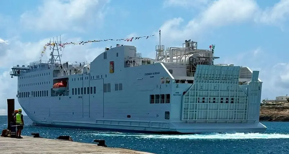 Caronte&Tourist, siglato accordo salva-esuberi