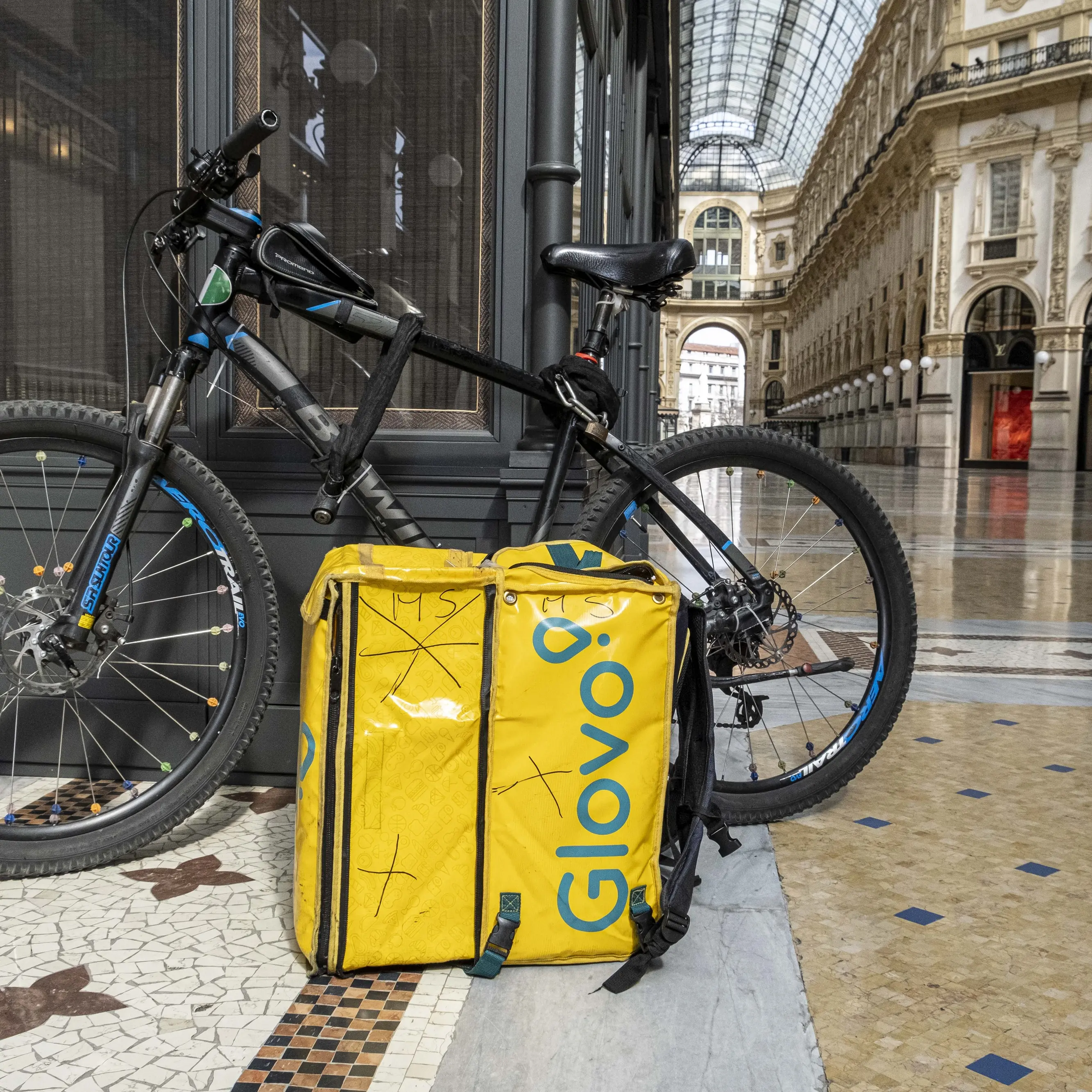 In Veneto è stop consegne nelle ore più calde, ma per i rider è emergenza reddito