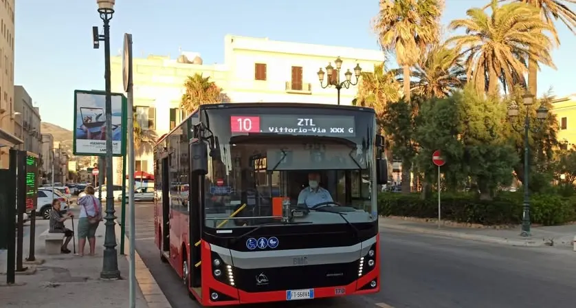 Trapani, sottoscritto il contratto integrativo per i dipendenti dell'Atm