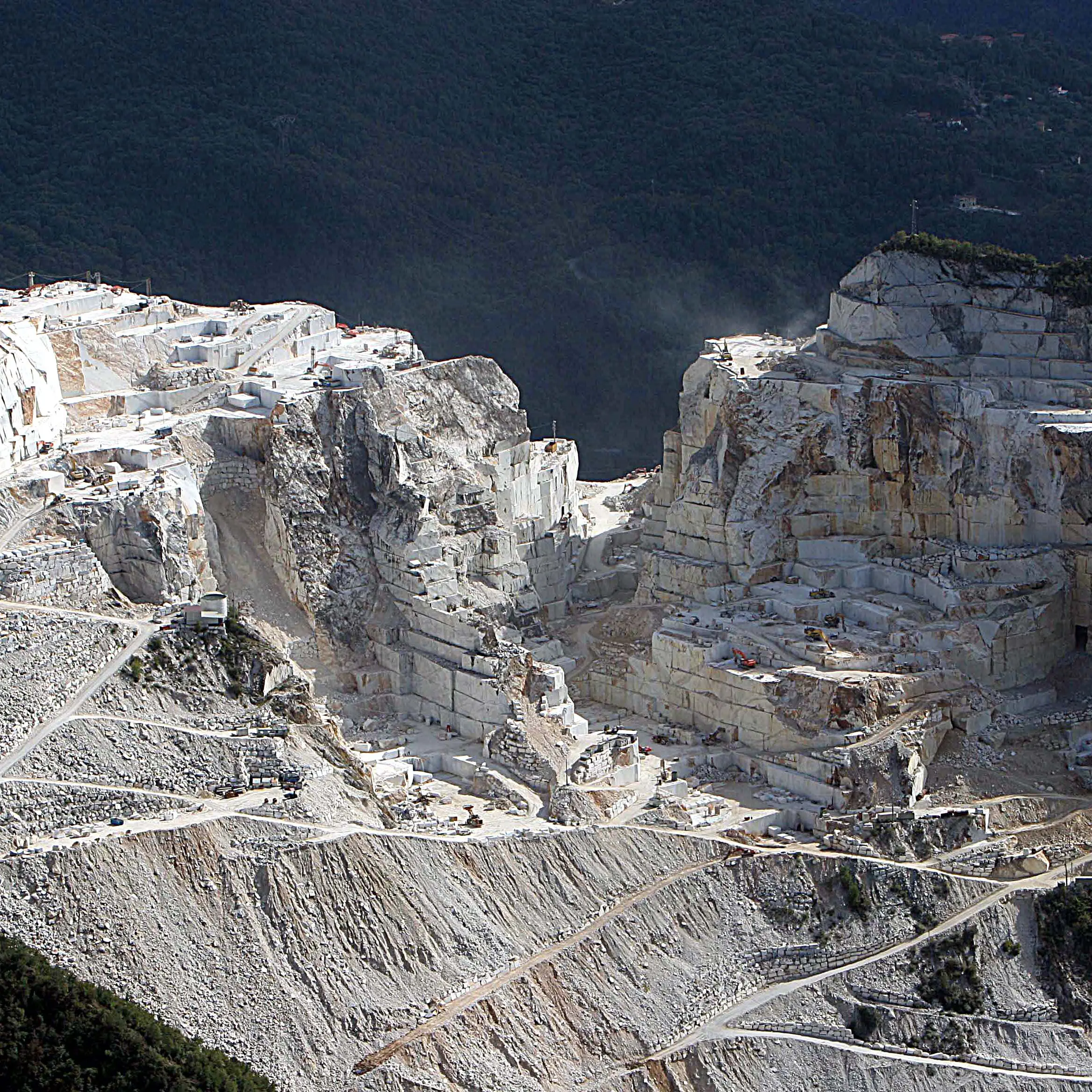 A Carrara sciopero dei cavatori per l’integrativo provinciale