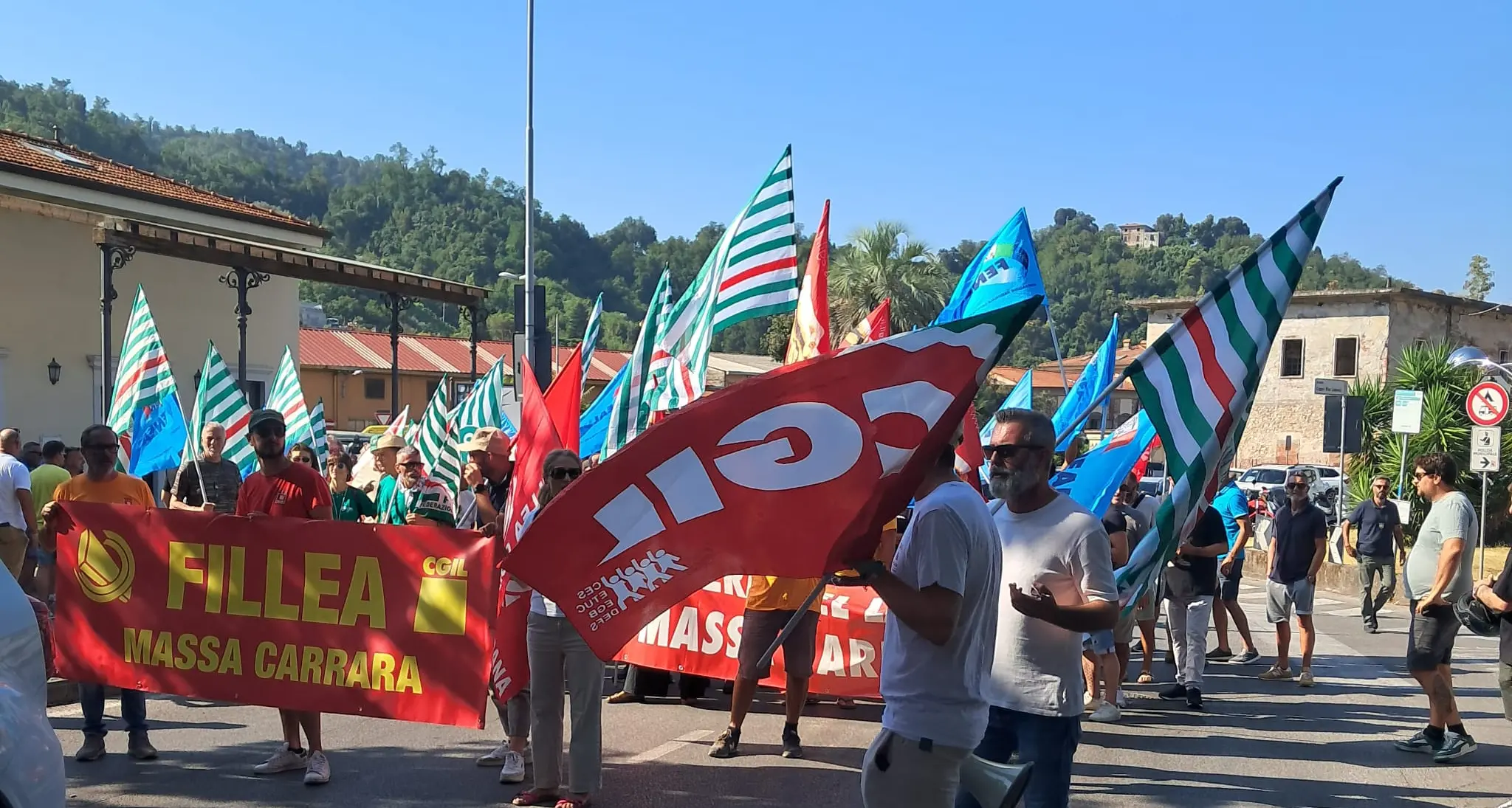A Carrara adesione quasi totale allo sciopero dei cavatori: la lotta paga