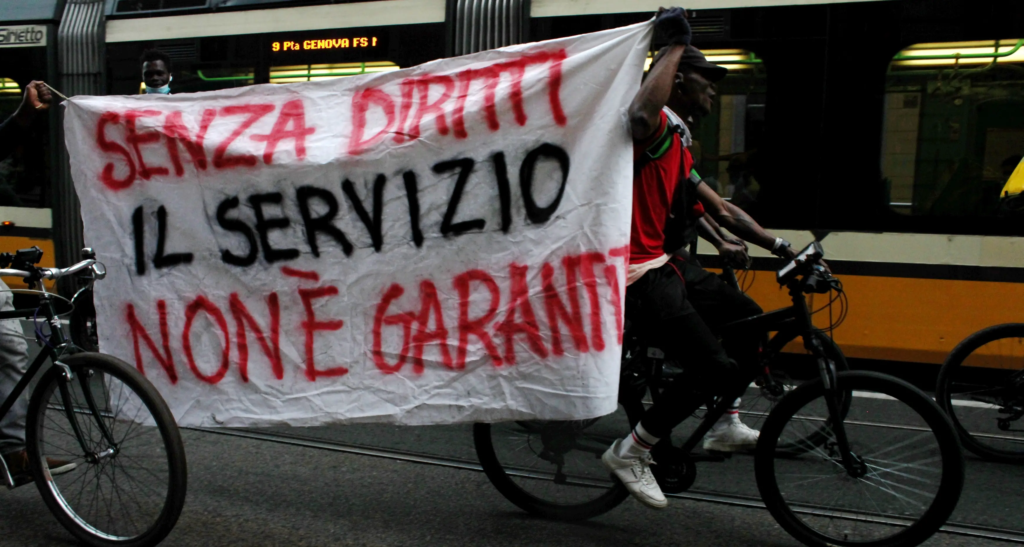 Rider fermi per il caldo, dal Ministero nessuna soluzione