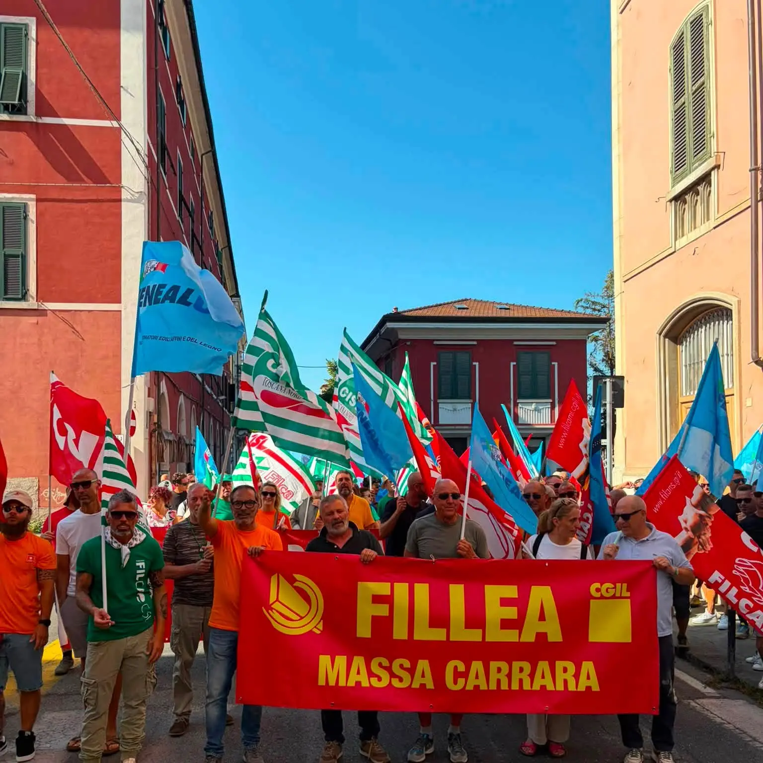 Sciopero a Carrara, la lotta dei cavatori di marmo paga