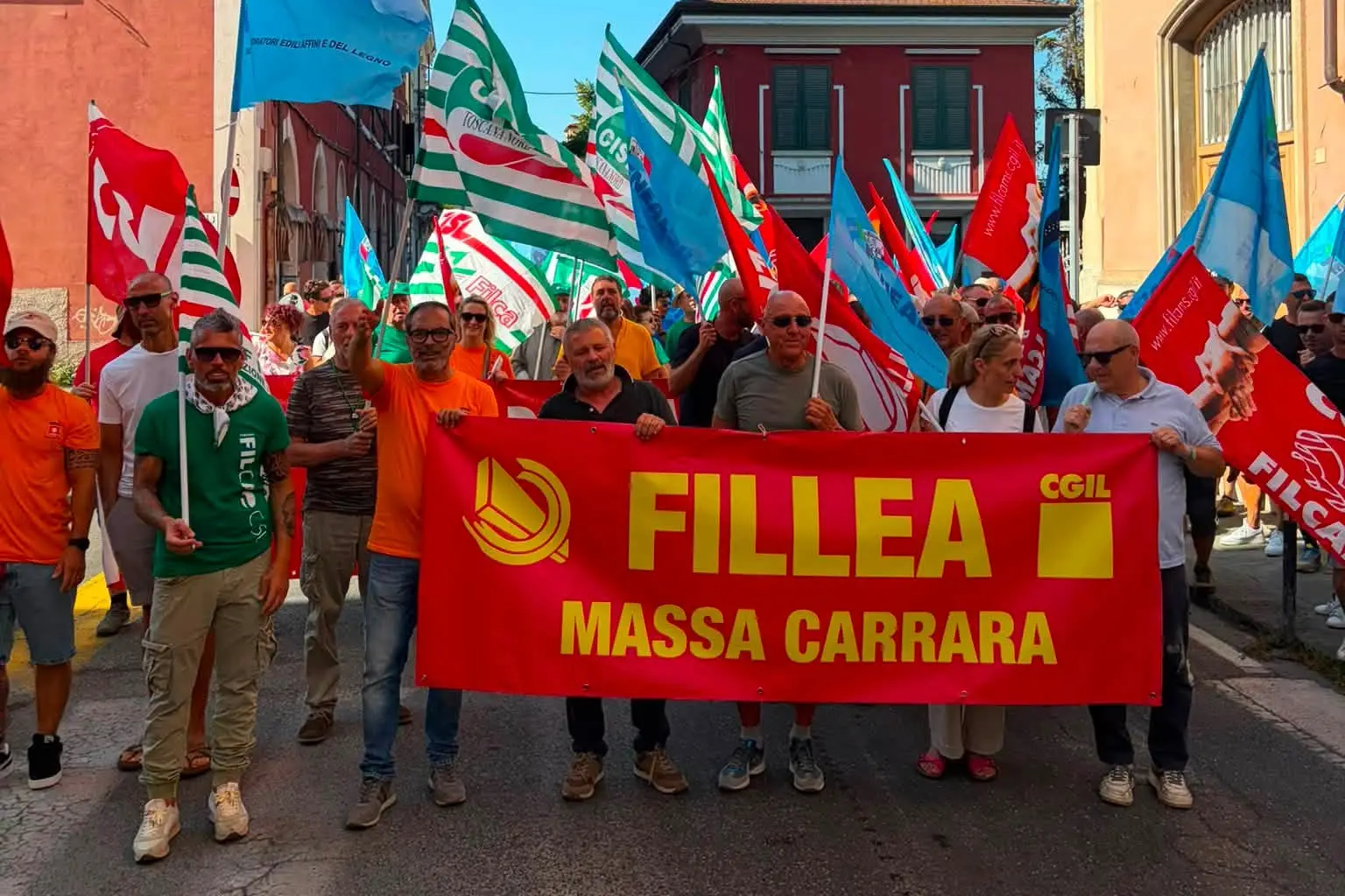 Sciopero a Carrara, la lotta dei cavatori di marmo paga