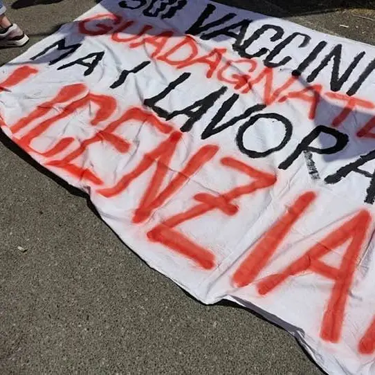 Pfizer, a Catania cancellate due produzioni e 330 posti di lavoro