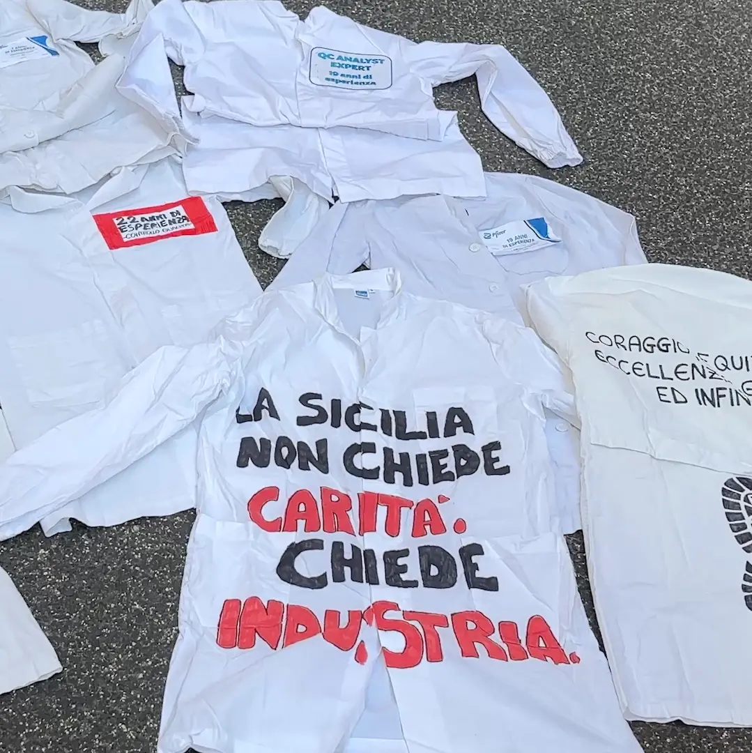 I sindacati chiedono a Pfizer il ritiro dei licenziamenti