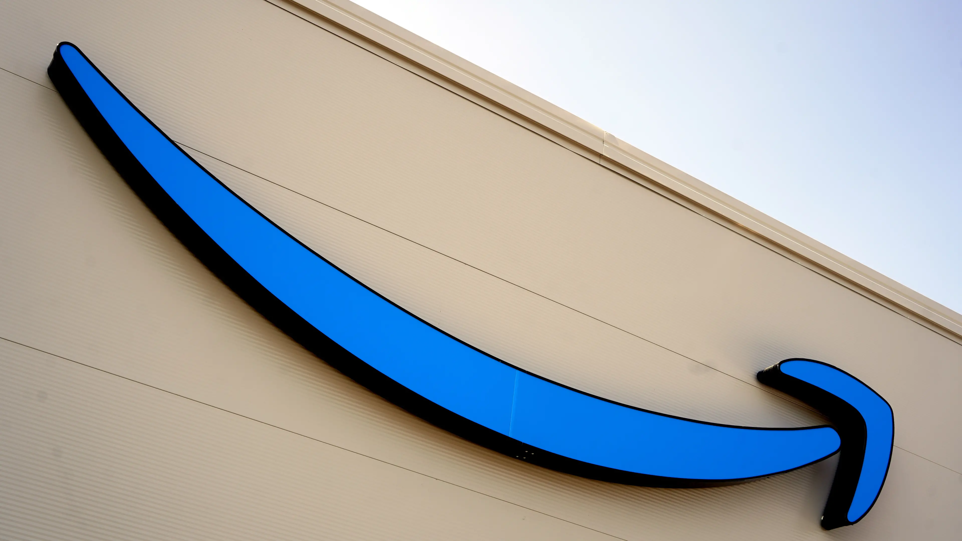 Amazon, ricadute per la commessa che passa da Malpensa a Brescia