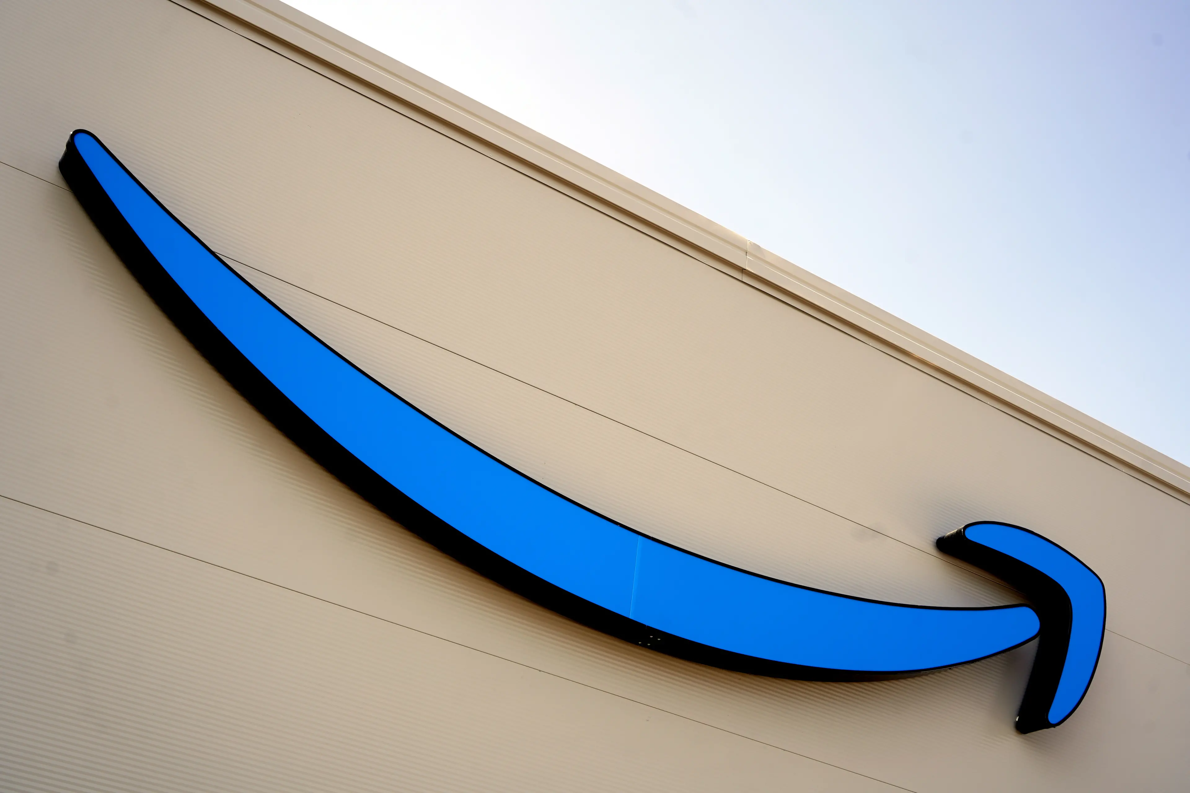 Amazon, ricadute per la commessa che passa da Malpensa a Brescia