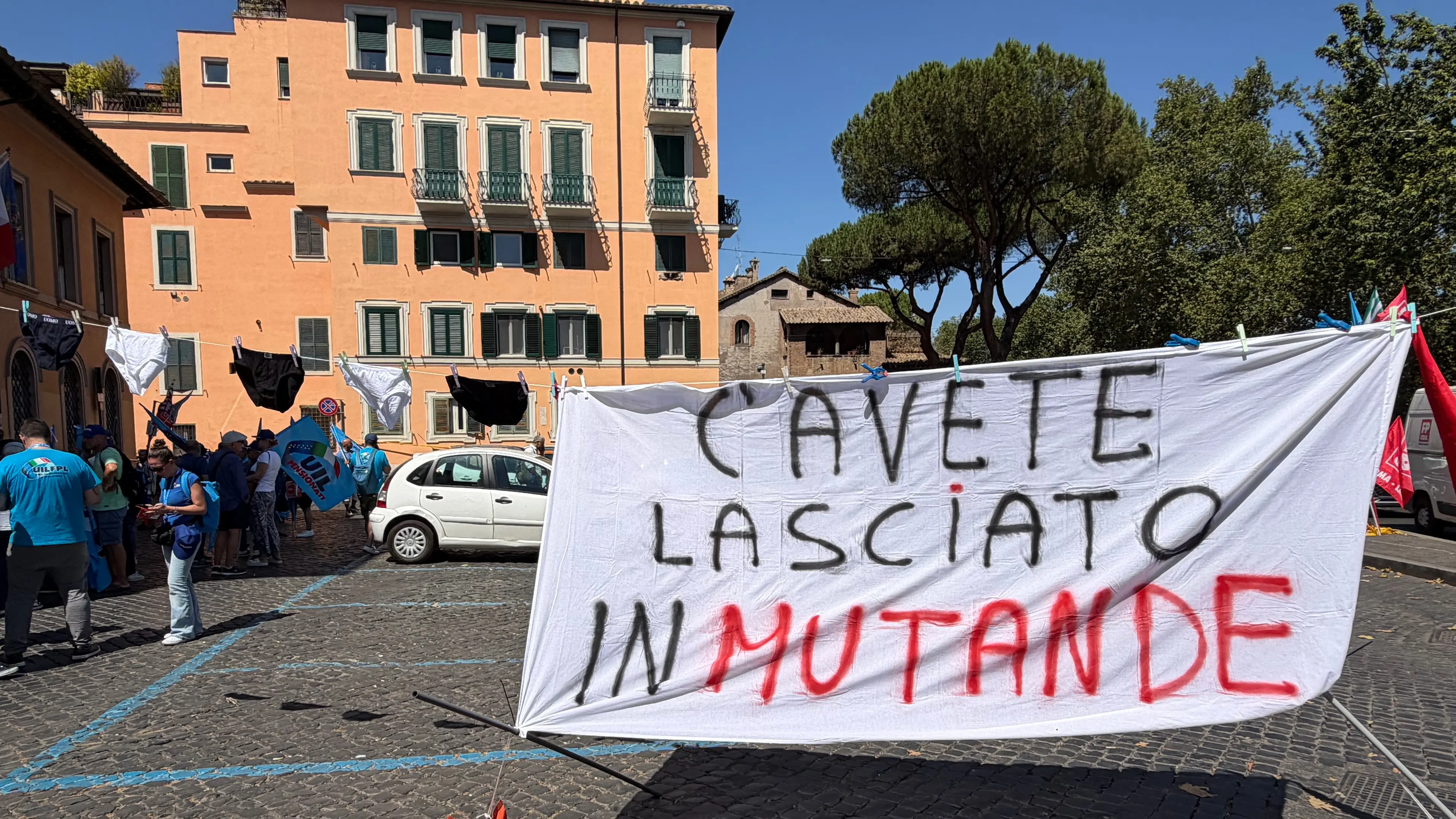 “Il decreto regala 1,3 miliardi alla sanità privata, non ai lavoratori”