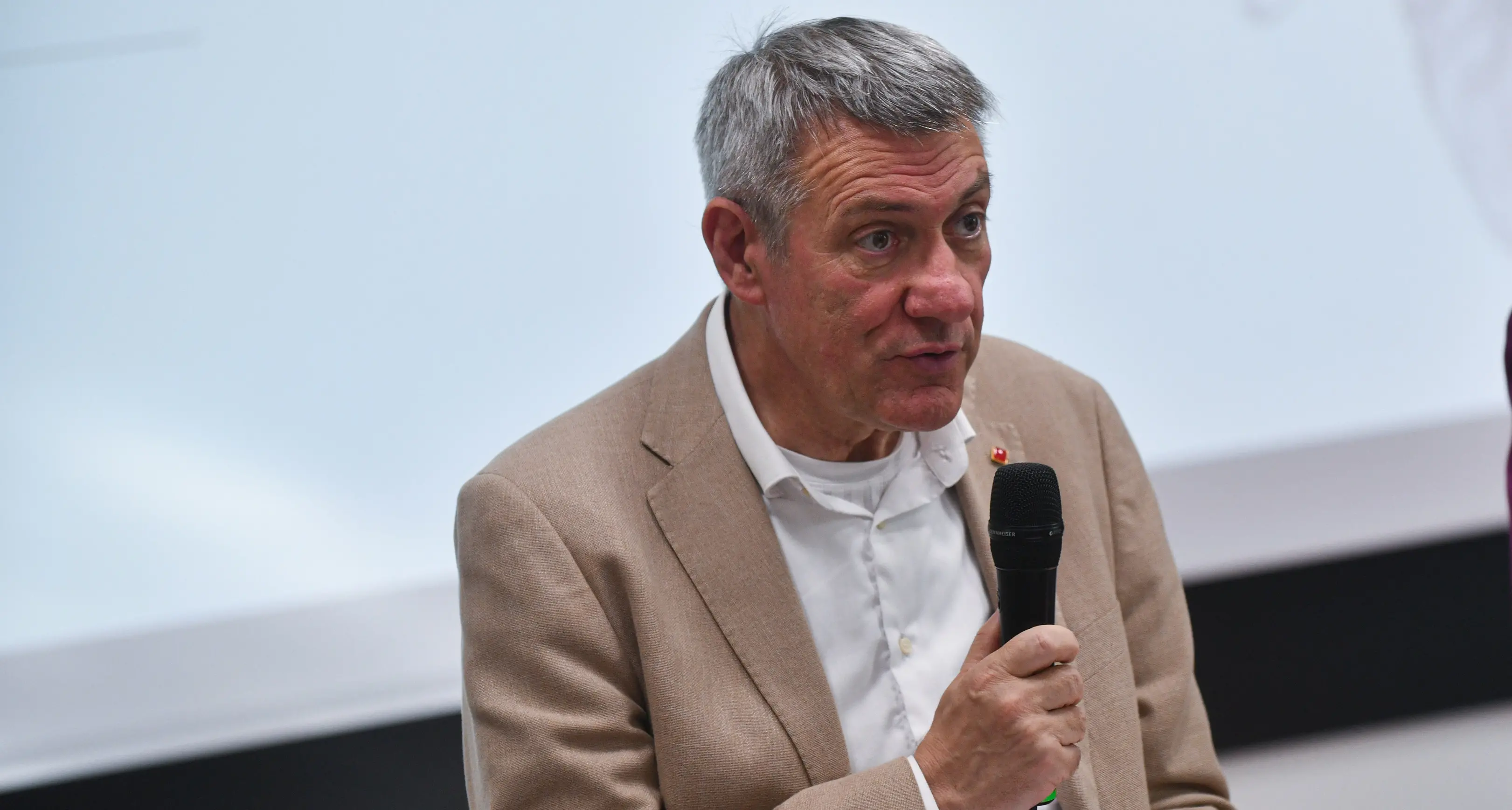Landini: “L’intelligenza artificiale deve liberare il lavoro, non sostituire le persone”