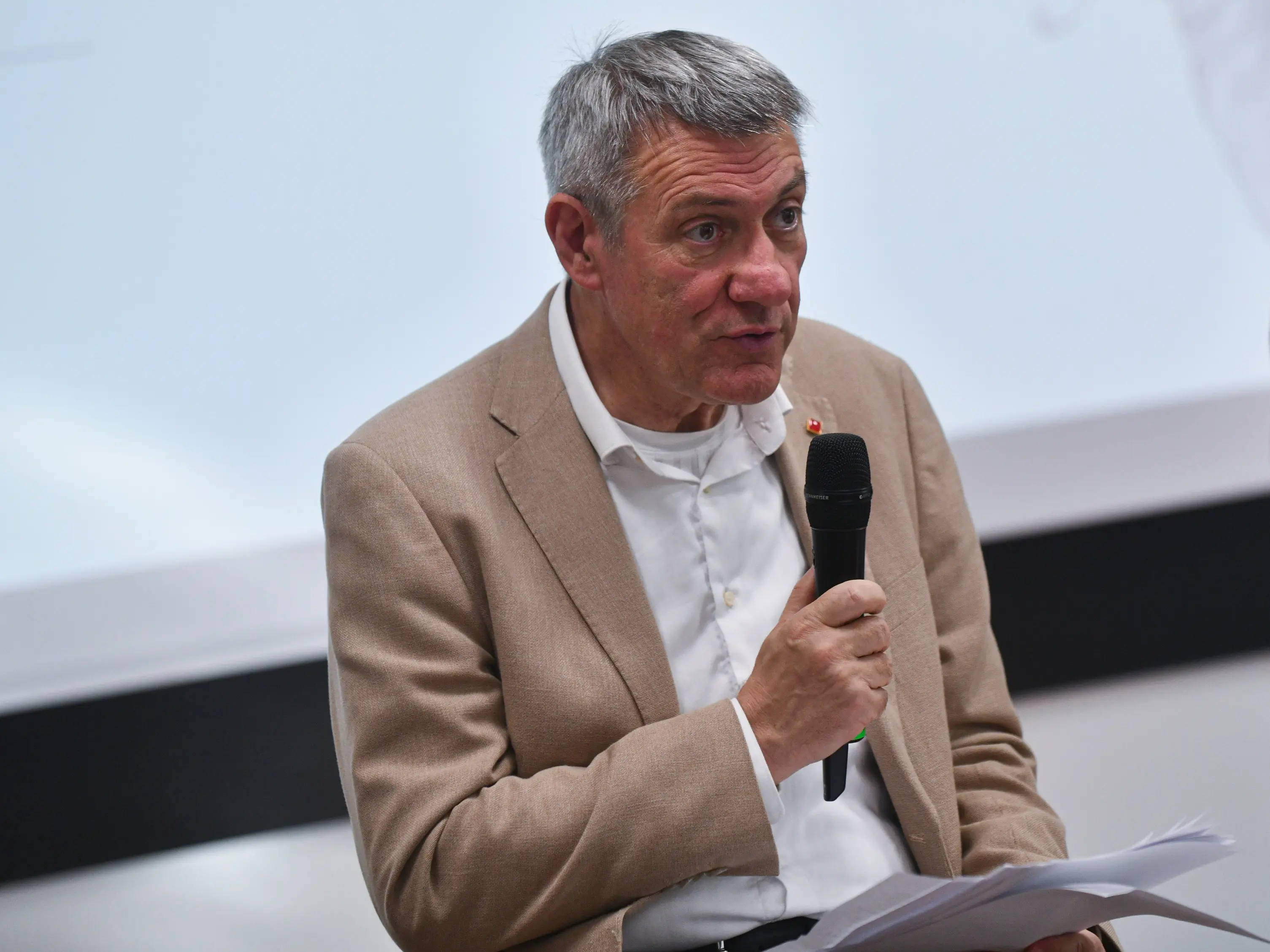 Landini: “L’IA deve liberare il lavoro, non sostituire le persone”