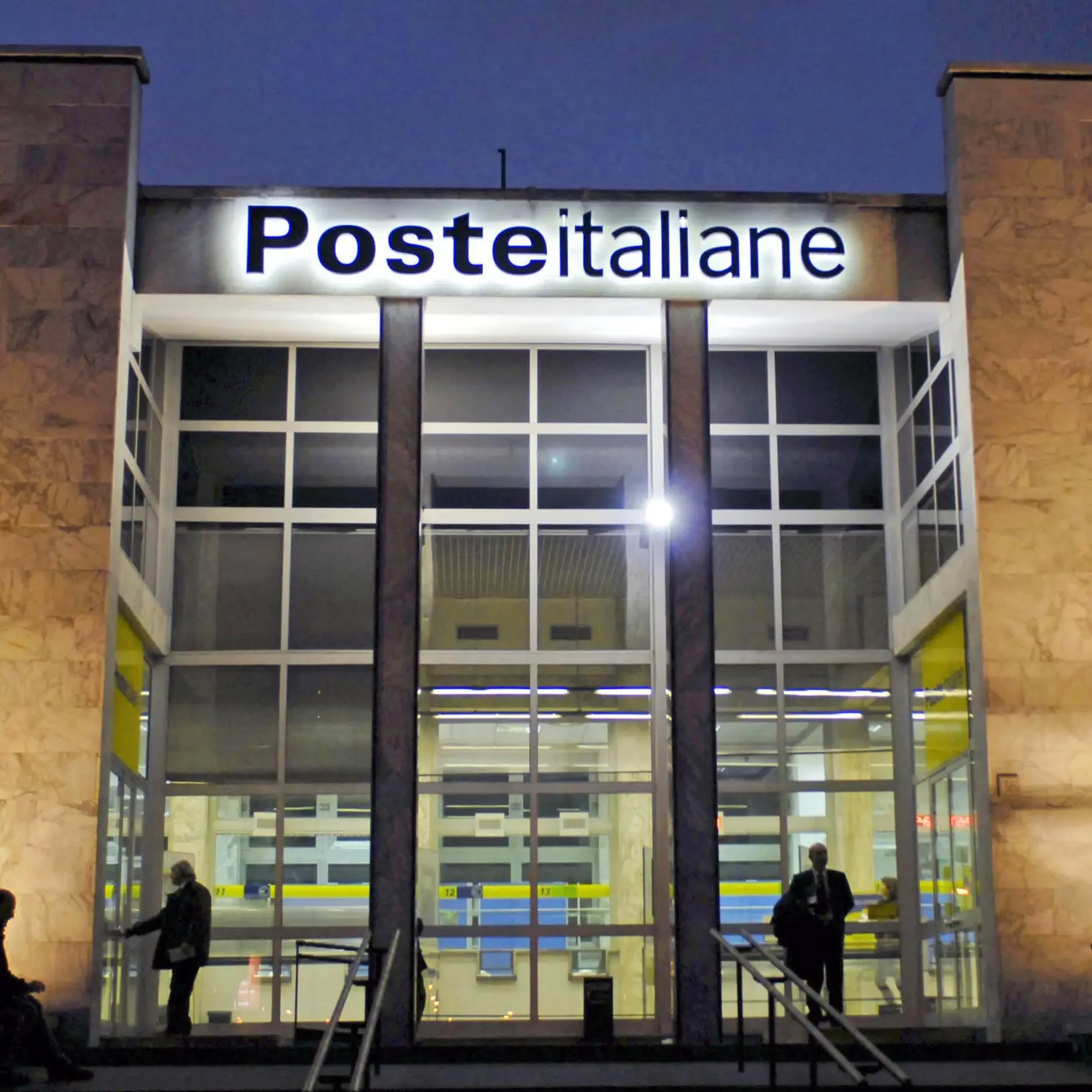 Poste Italiane, firmato l’accordo per la sperimentazione della settimana corta