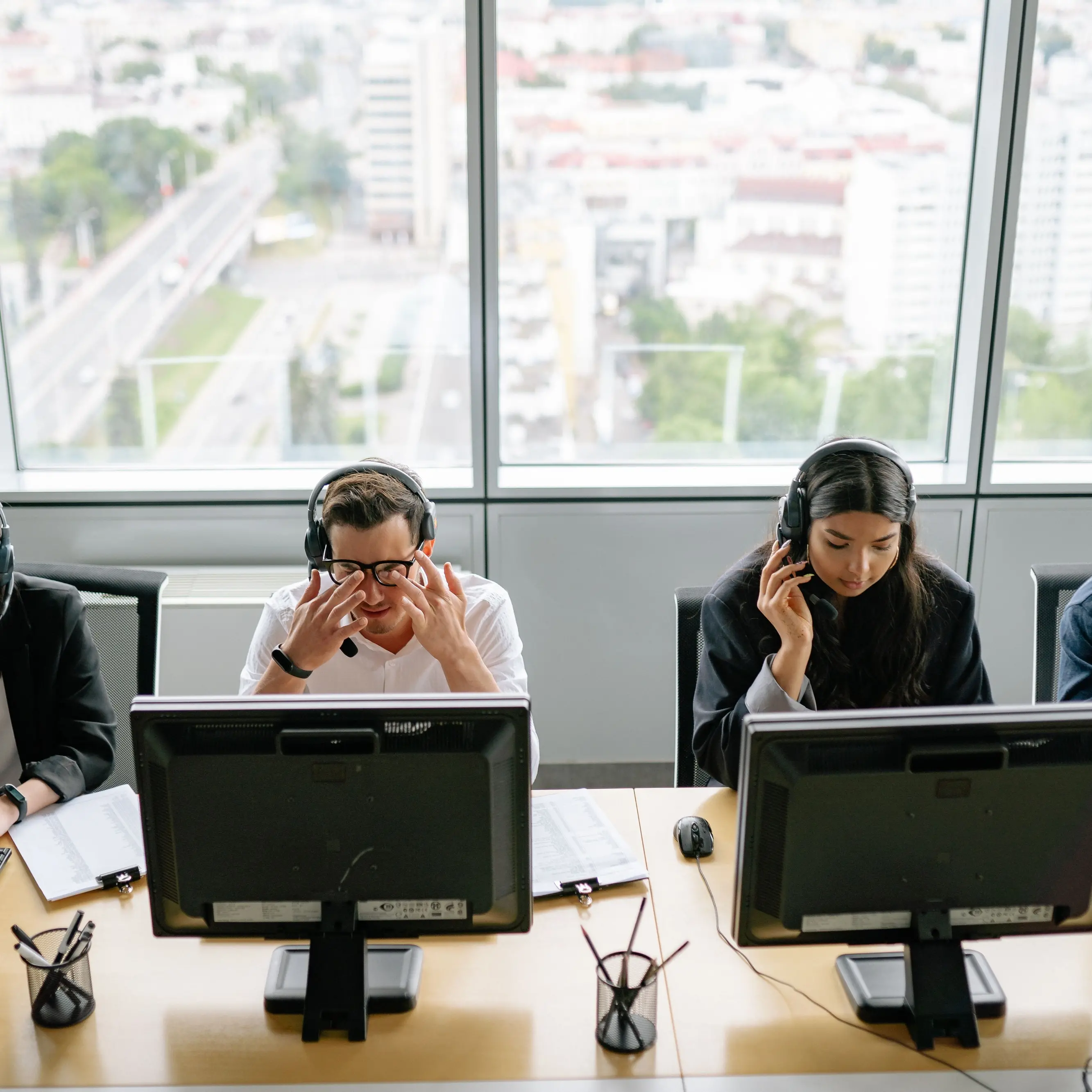 Call center, conferenza stampa dei sindacati: “L’Ia non sostituisca il lavoro umano”