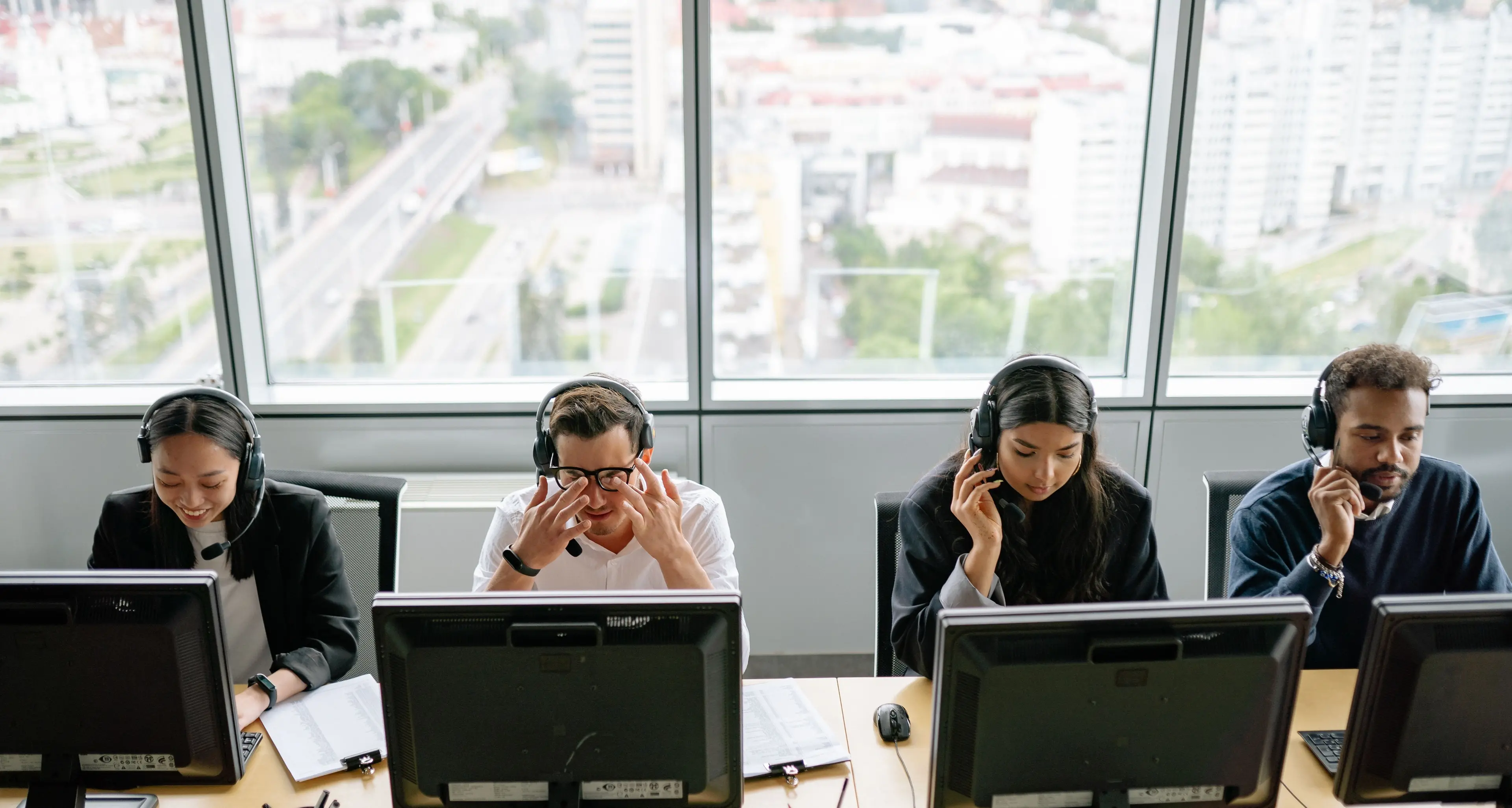Call center, conferenza stampa dei sindacati: “L’Ia non sostituisca il lavoro umano”