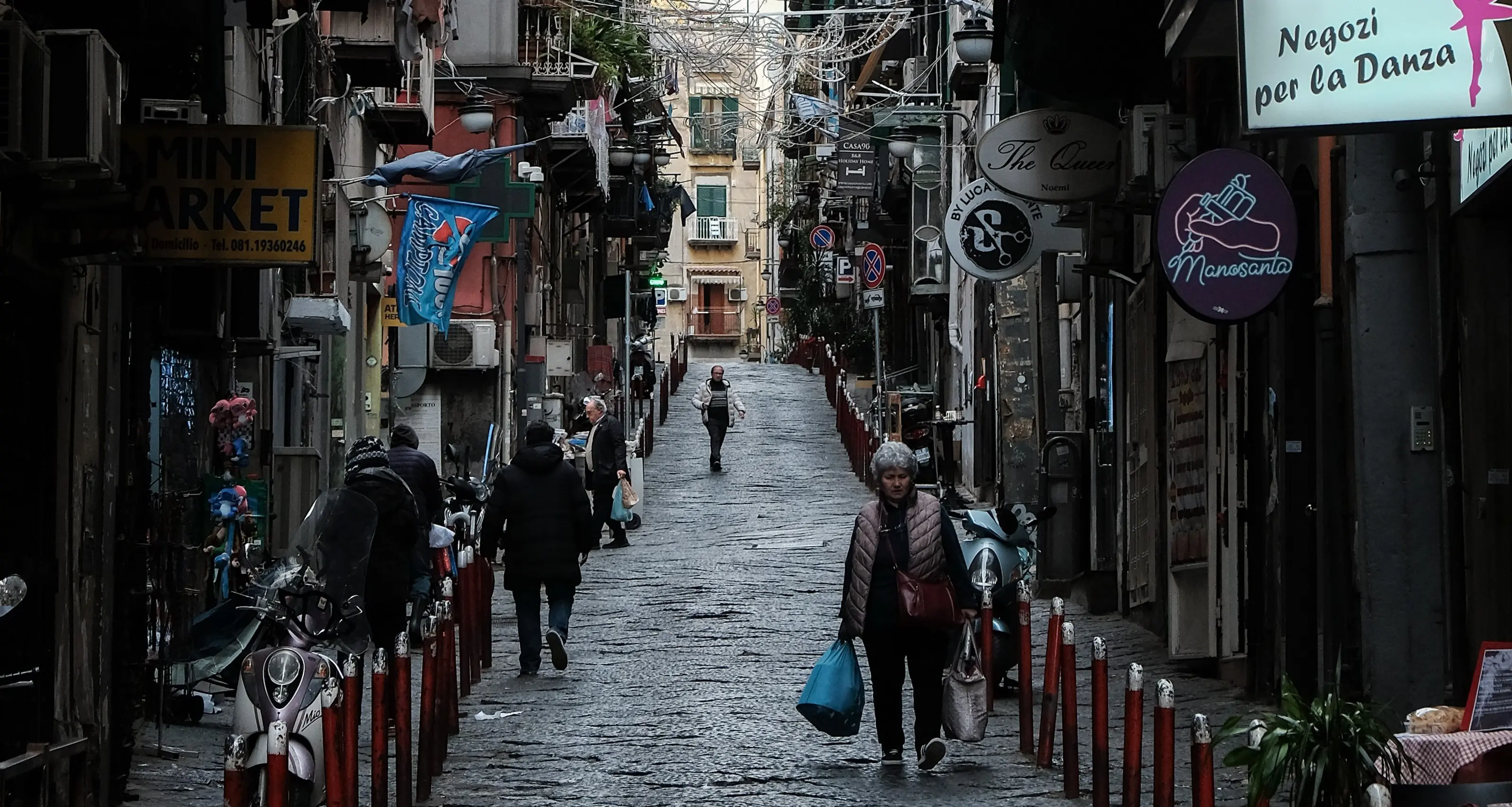 Spesa sociale dei Comuni: a Napoli si spende meno di 80 euro a persona