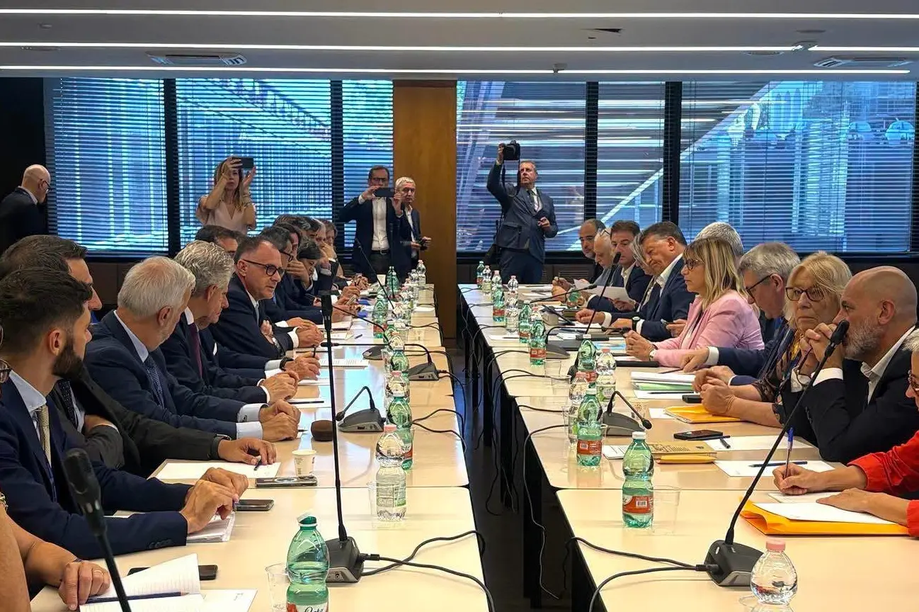 Rappresentanza e contrattazione, al via la trattativa sindacati-imprese. Landini: “Lavoro per l’accordo”