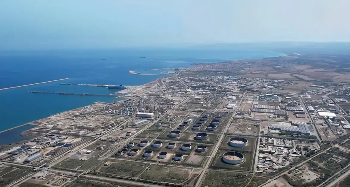 Versalis, Porto Torres esclusa dal piano: allarme dei sindacati