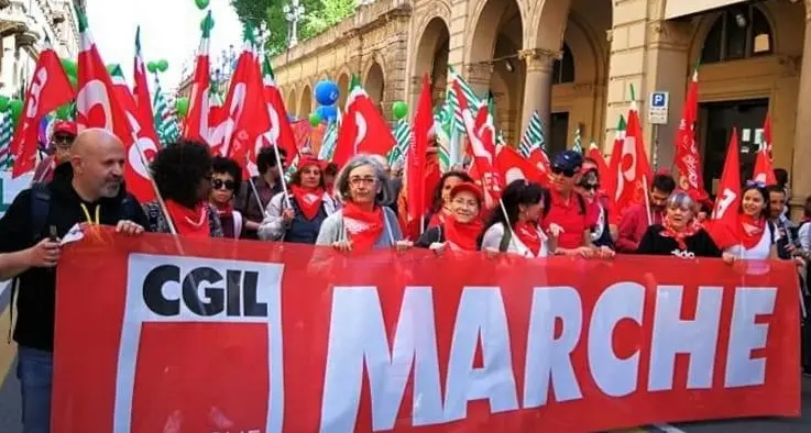 Marche, contratti stabili in picchiata nel primo trimestre