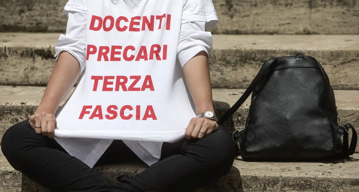 Scuola. Fracassi, Flc: su salario e precarietà servono risposte concrete