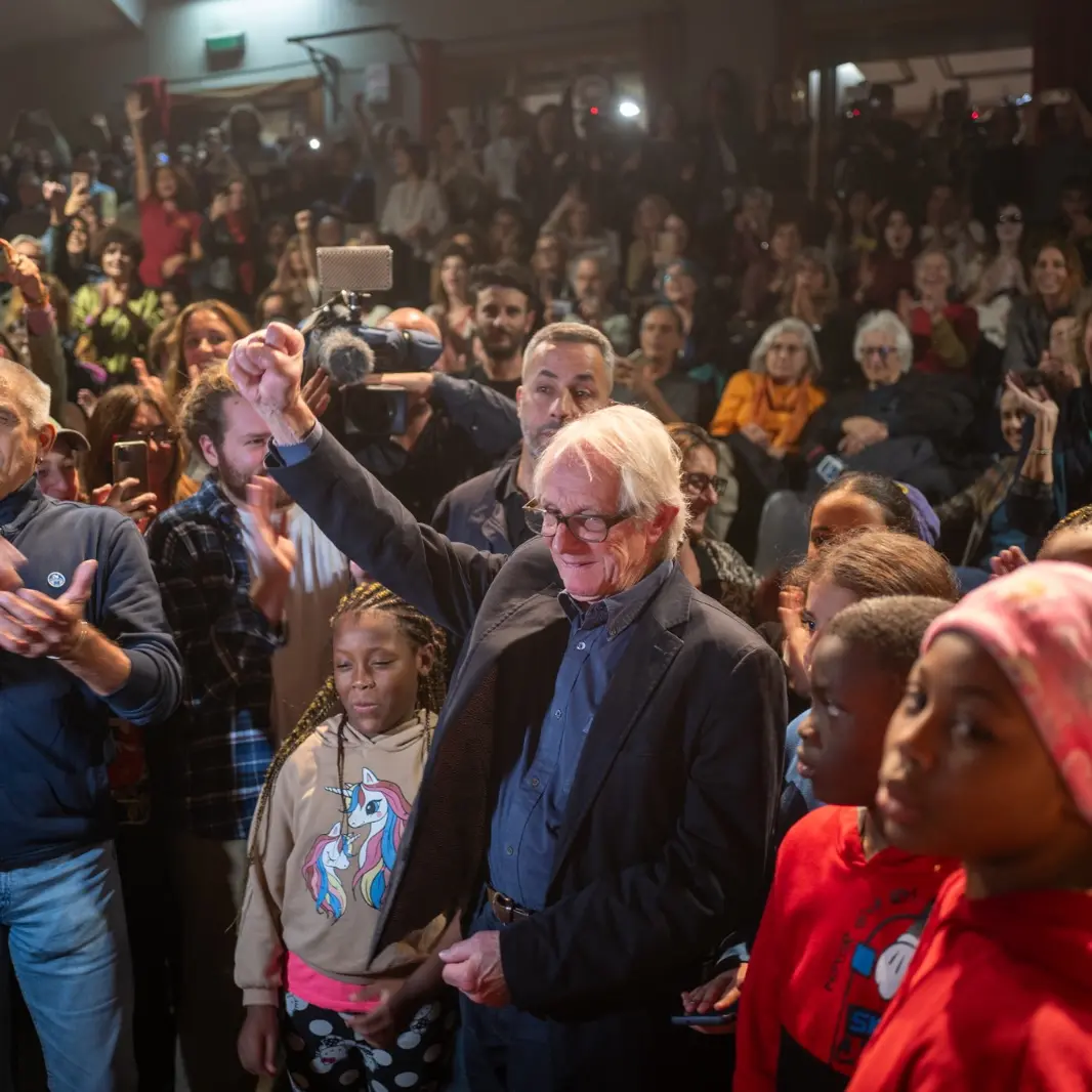 “Bella Ciao non è mai stata così bella”: la solidarietà di Ken Loach a Spin Time