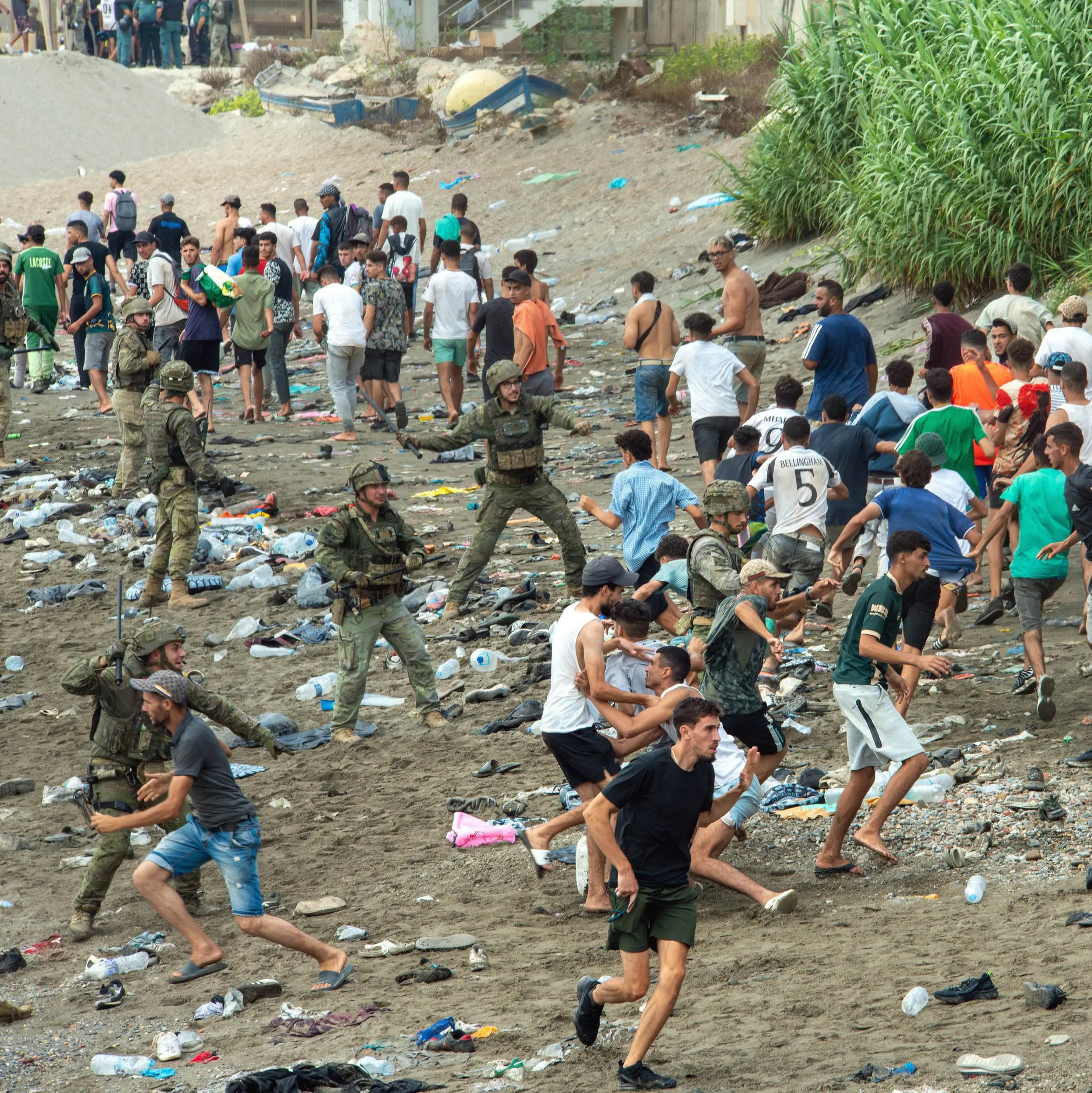 Ceuta, Schengen, Dublino, la guerra ibrida dei migranti