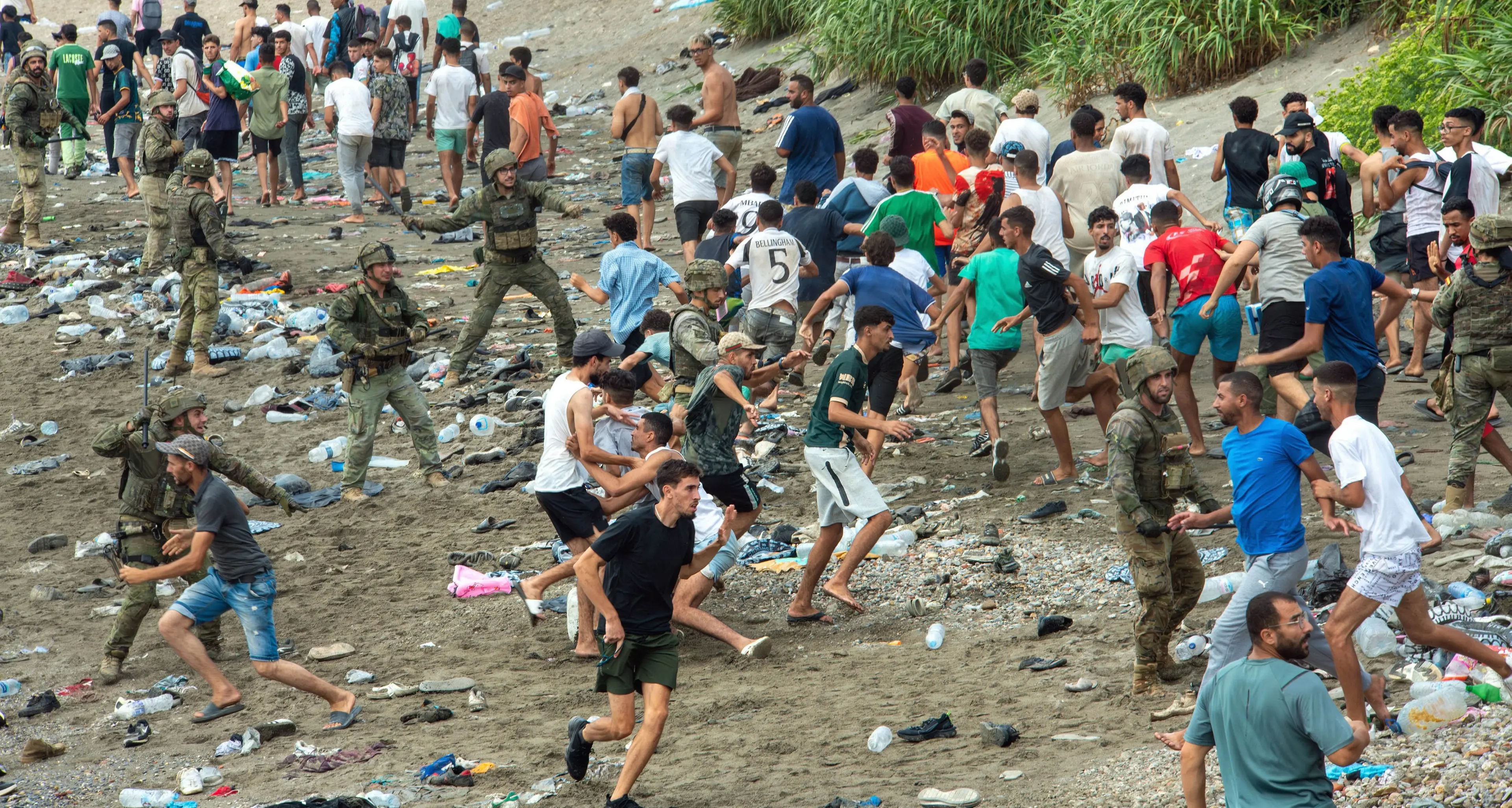 Ceuta, Schengen, Dublino, la guerra ibrida dei migranti