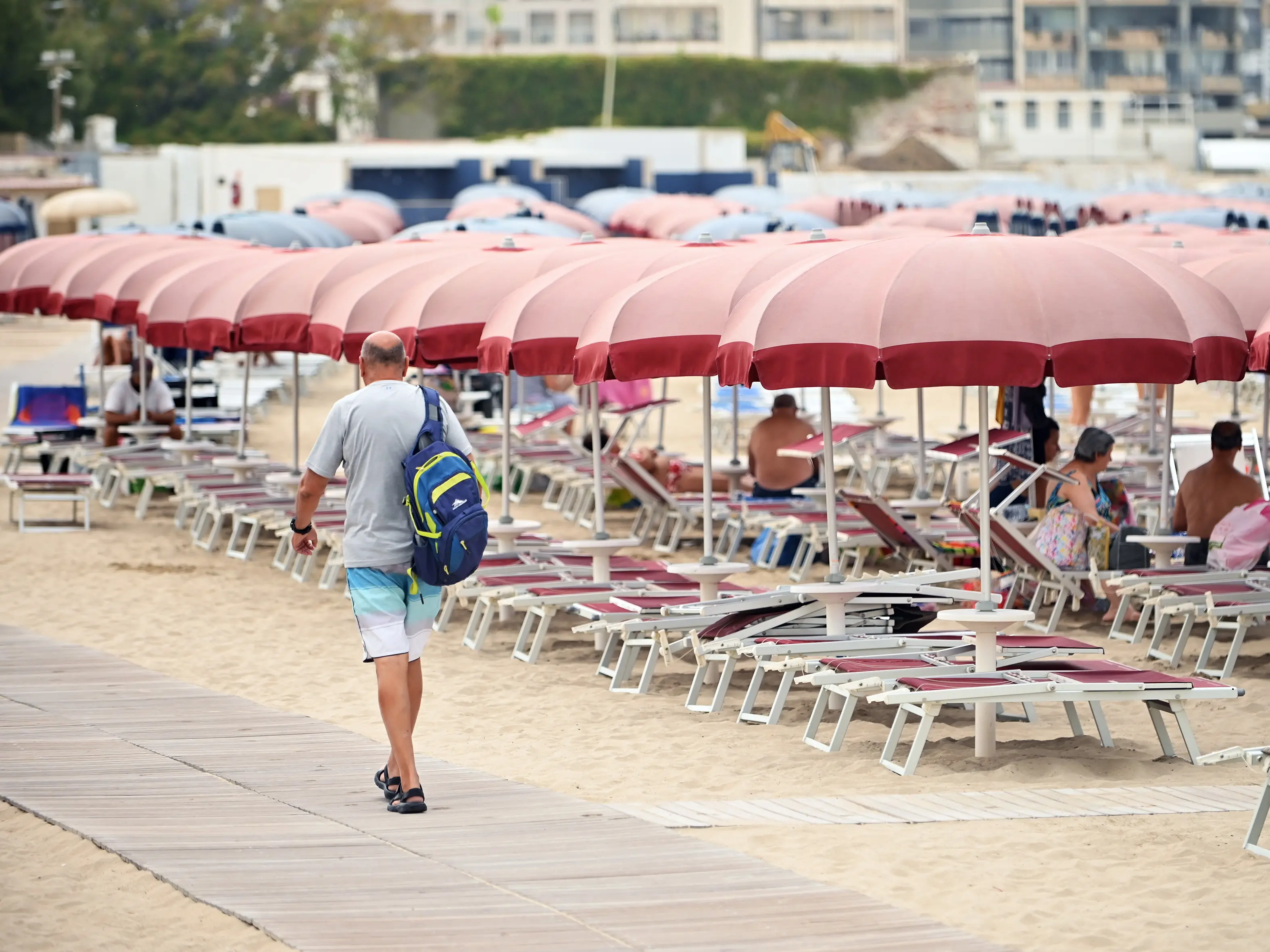 L’inflazione continua a mordere. E le vacanze sono sempre più care