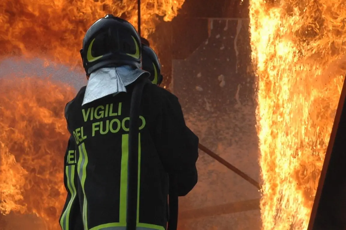 Meno vigili del fuoco mentre gli incendi devastano l’Europa