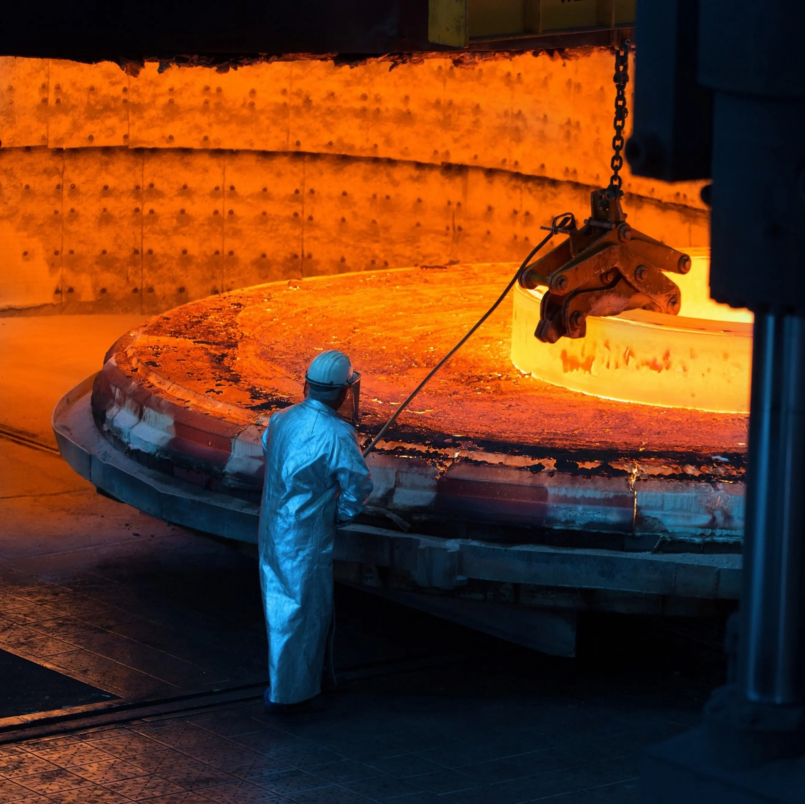 Cordata italiana per l’ex Ilva. Fiom: percorso possibile