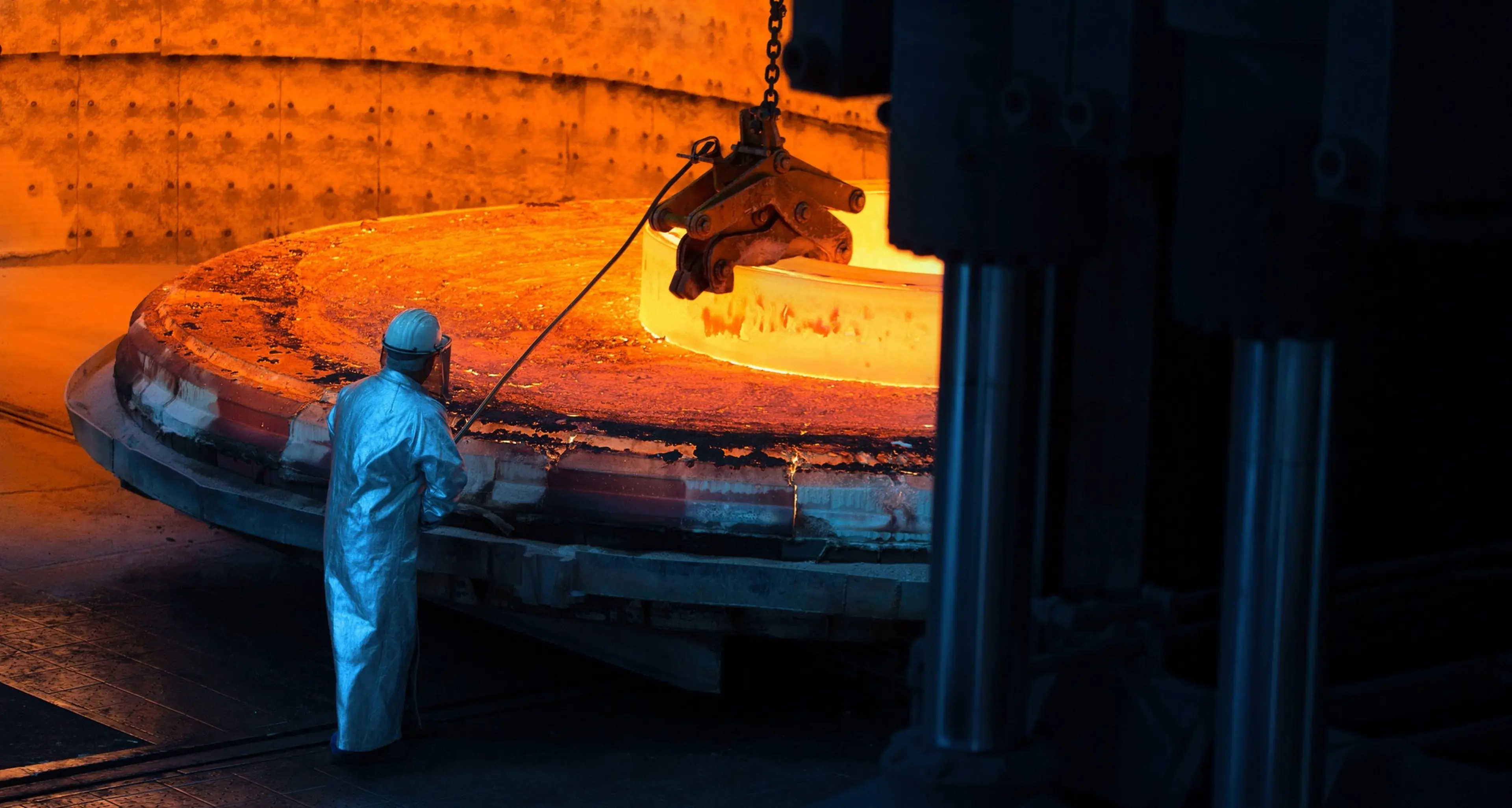 Cordata italiana per l’ex Ilva. Fiom: percorso possibile