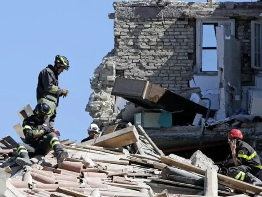 Amatrice dieci anni dopo, l’attesa di rinascere
