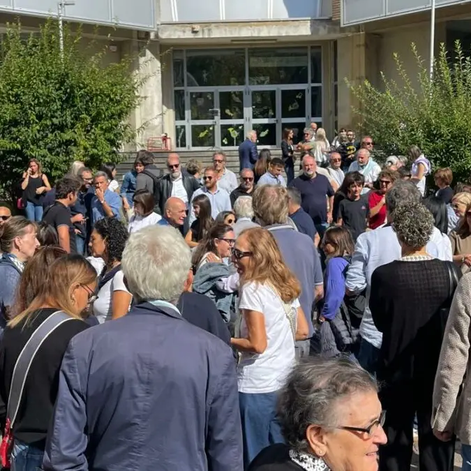 Como, sindacati contro la chiusura della scuola Corridoni
