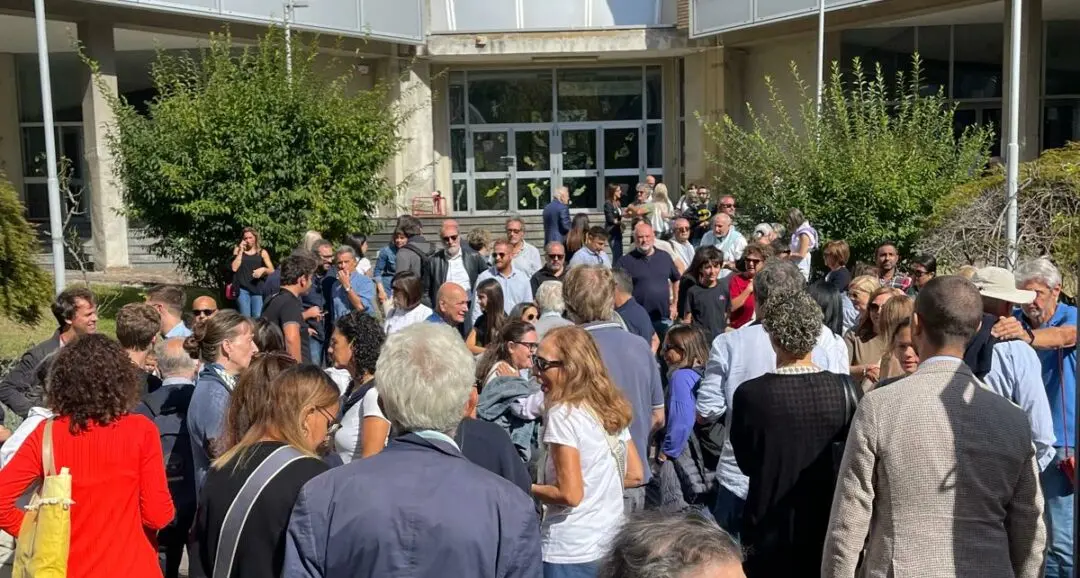 Como, sindacati contro la chiusura della scuola Corridoni