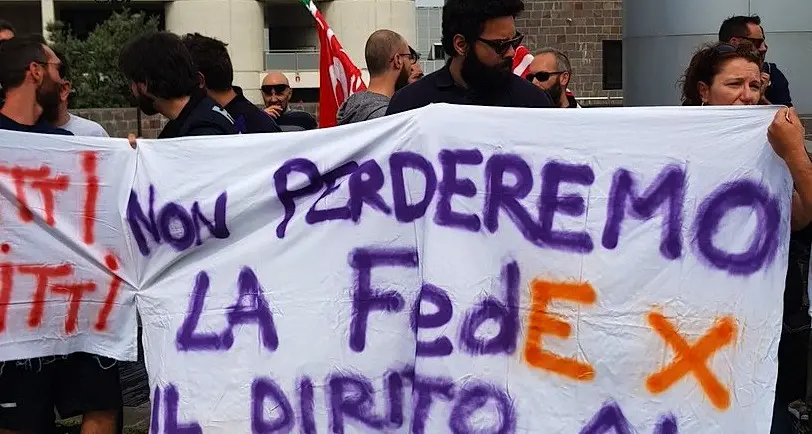 FedEx Piacenza, lavoratori in sciopero davanti alla Prefettura