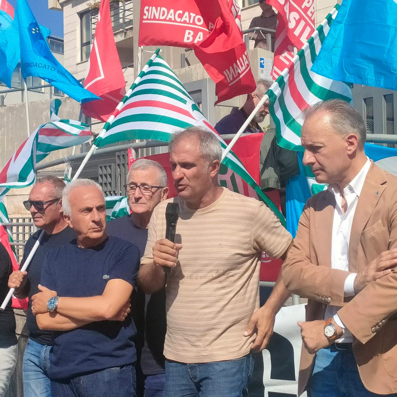 Basilicata, proteste Cgil Cisl Uil per l’introduzione dei ticket sulle ricette dei farmaci