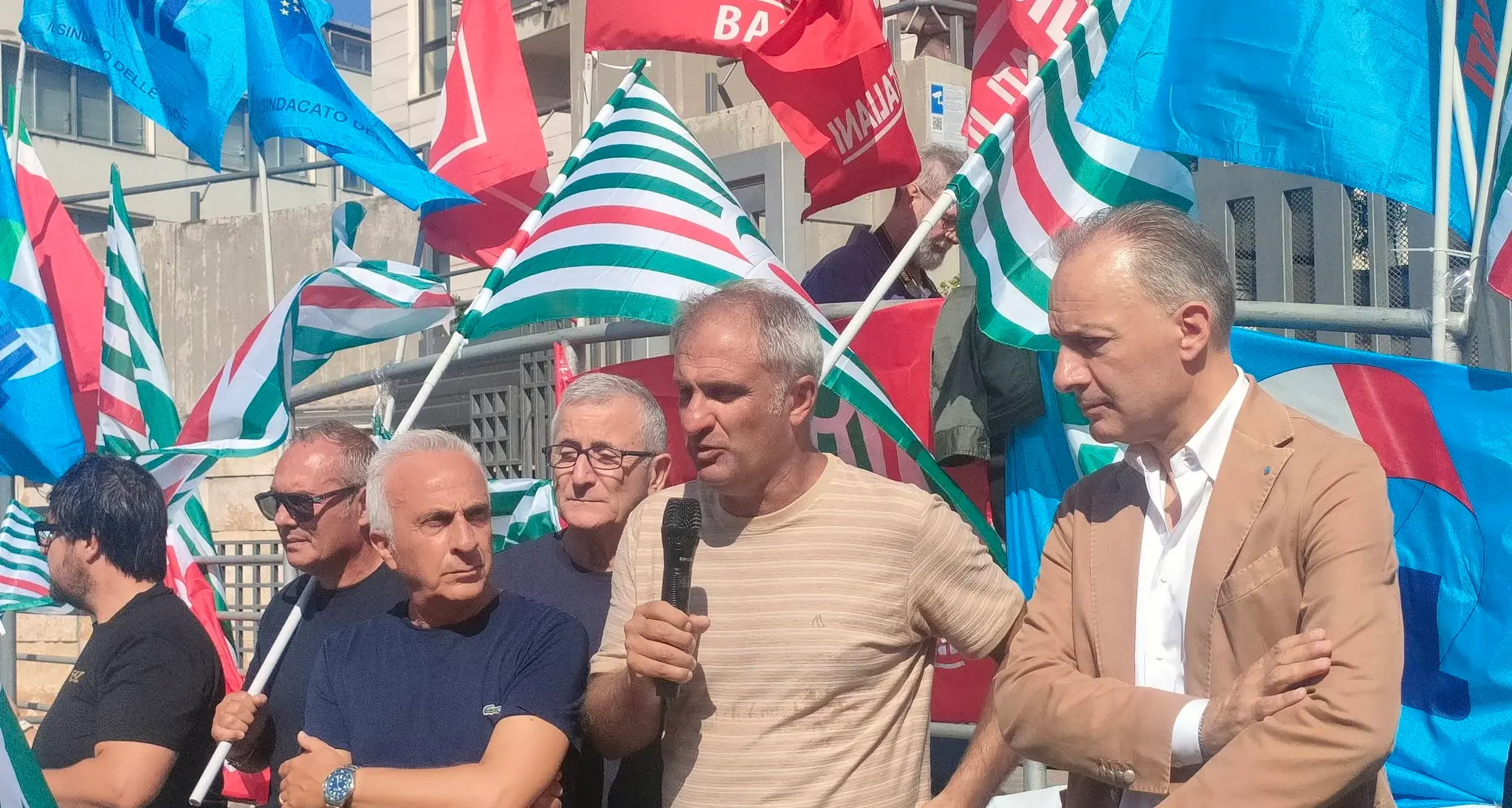 Basilicata, proteste Cgil Cisl Uil per l’introduzione dei ticket sulle ricette dei farmaci