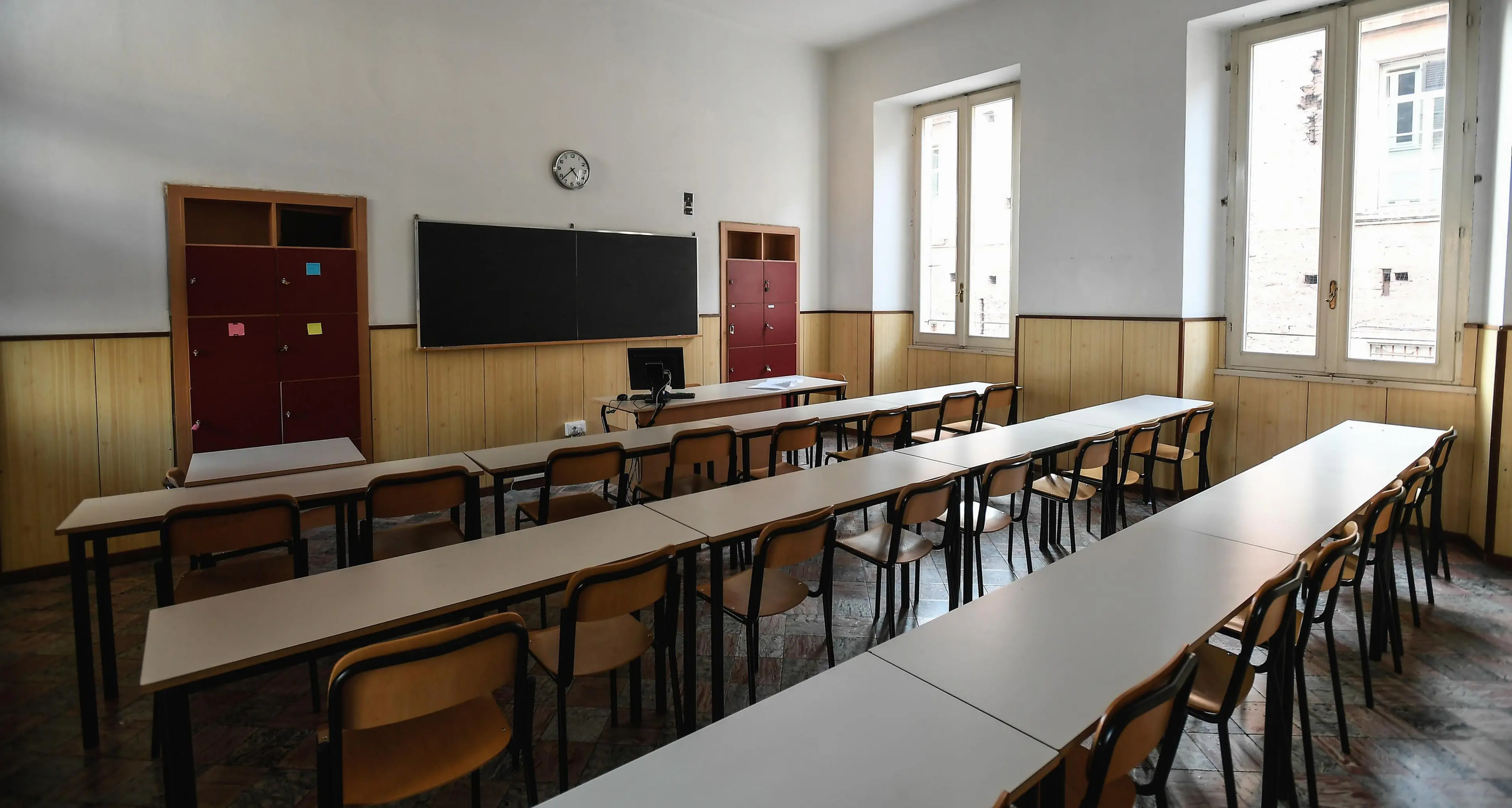 Scuola. Fracassi, Flc Cgil: se fa troppo caldo spostare inizio lezioni