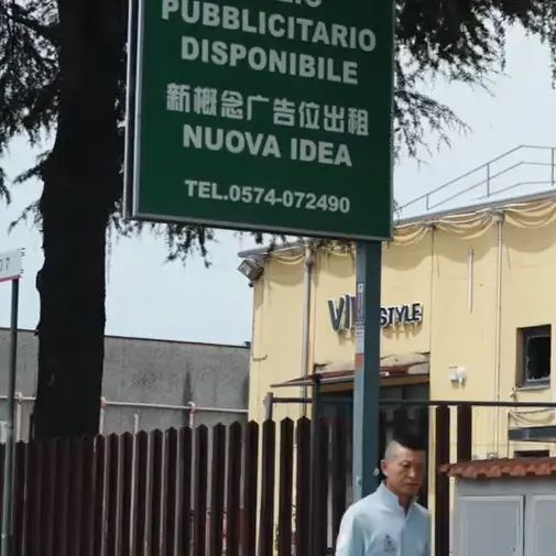 Prato, 15 ore al giorno, 750 euro al mese. E una regola: “Se non lavori, non vieni pagato”