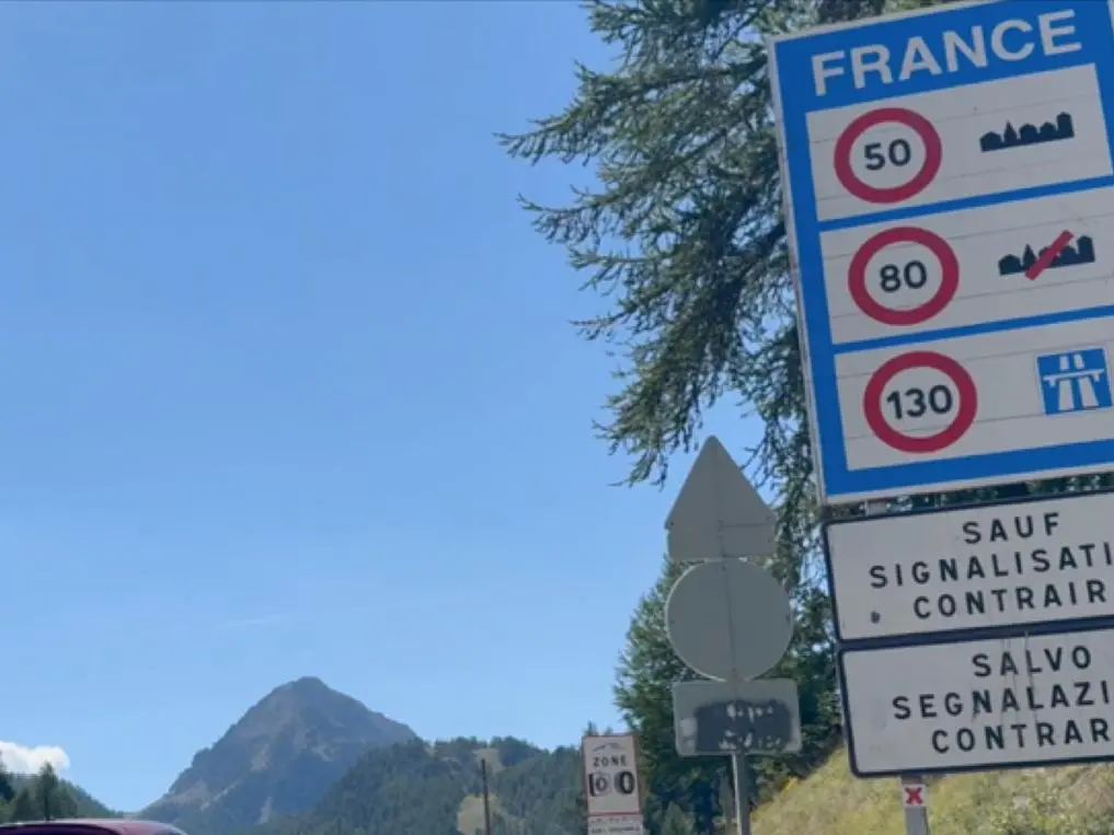 Oulx, chiuso il rifugio dei migranti verso la frontiera per la Francia