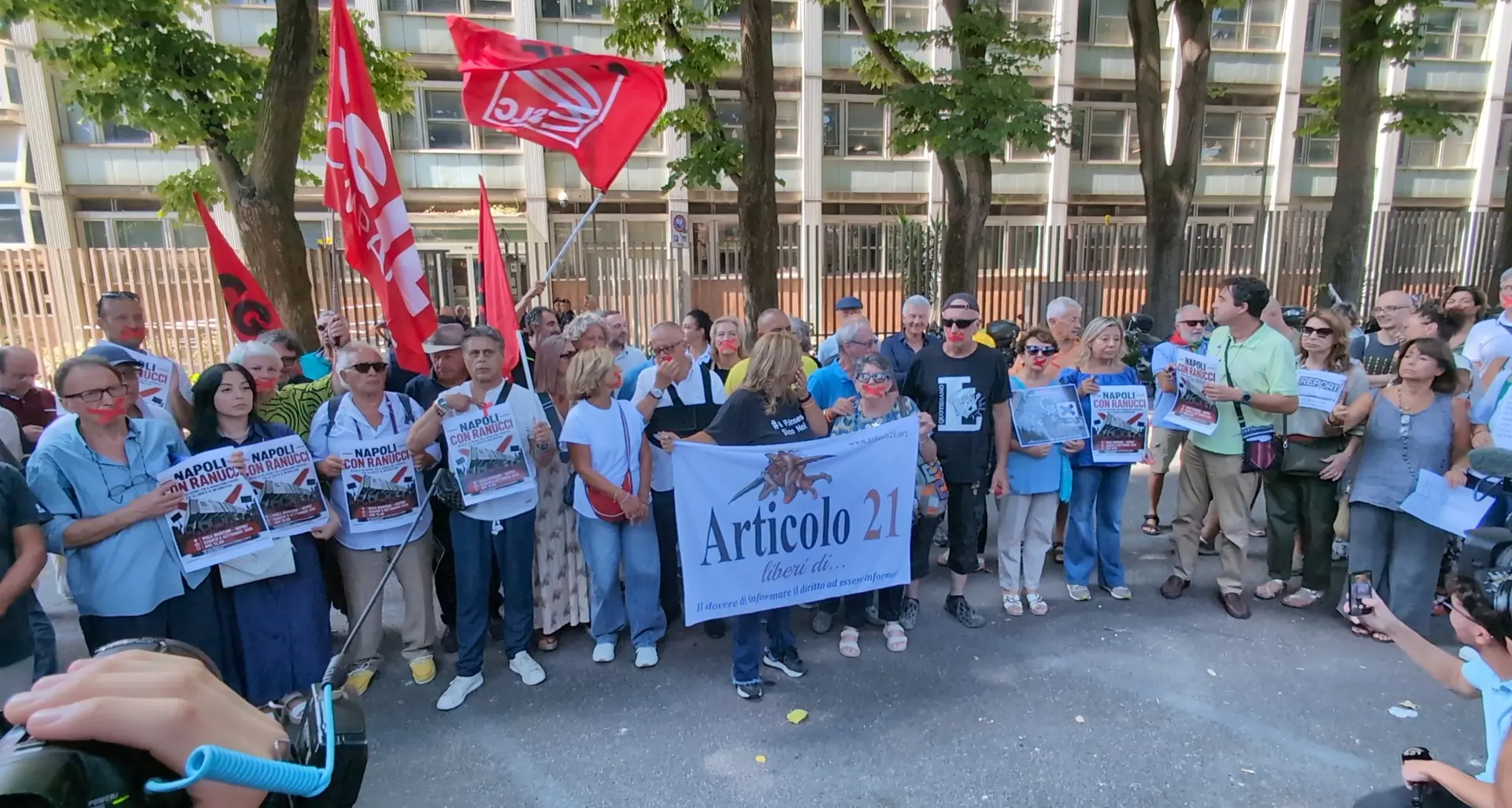Napoli, Cgil e Slc al presidio sotto la sede Rai a sostegno di Report