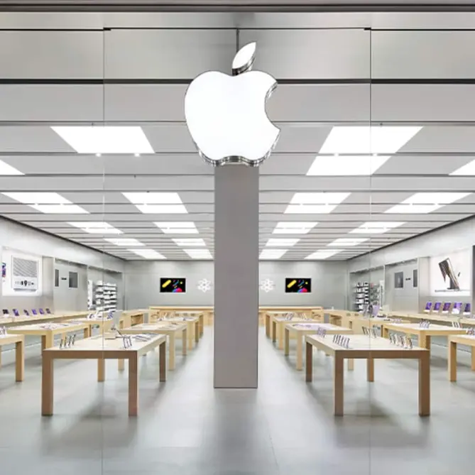Schiavi della produttività: i lavoratori degli Apple Store scioperano