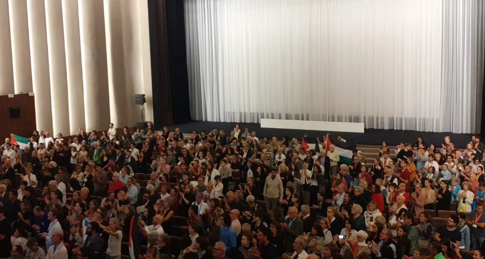Festival di Venezia, vince “Woman Unknown” ma anche la Palestina