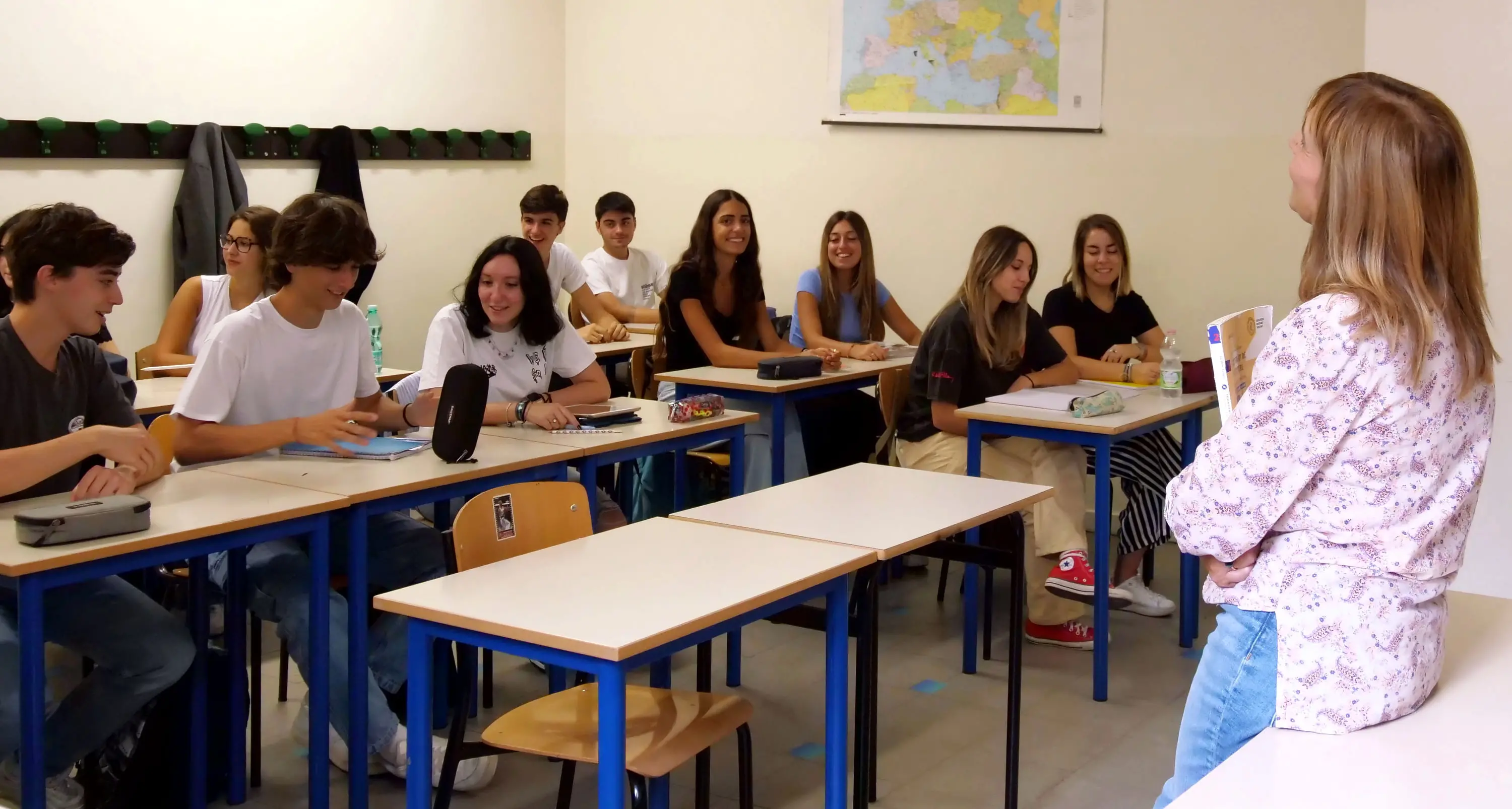Scuola, sulla polizza sanitaria il ministero fa il gioco delle tre carte