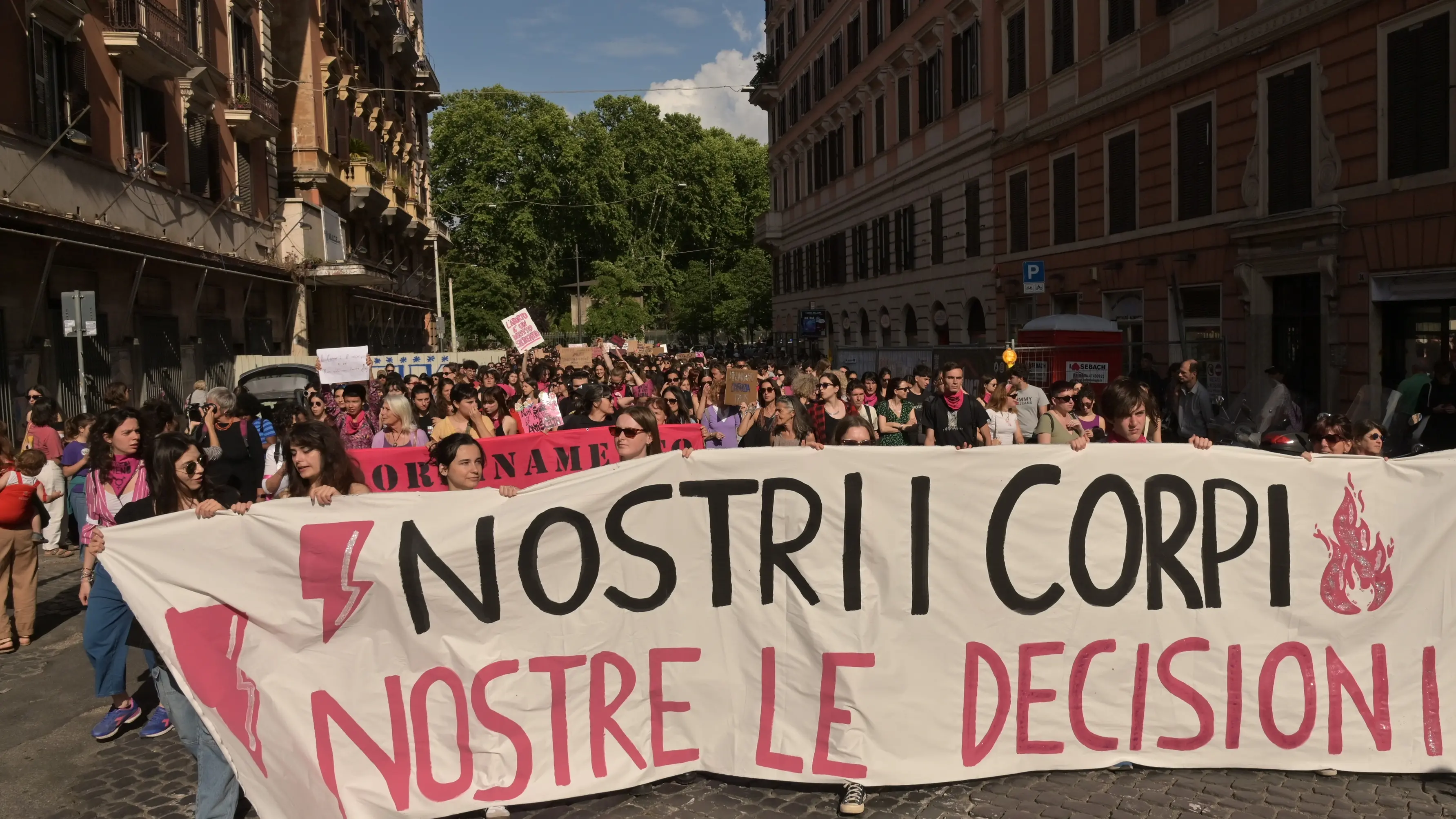 Parlamento Europeo violato dagli antiabortisti