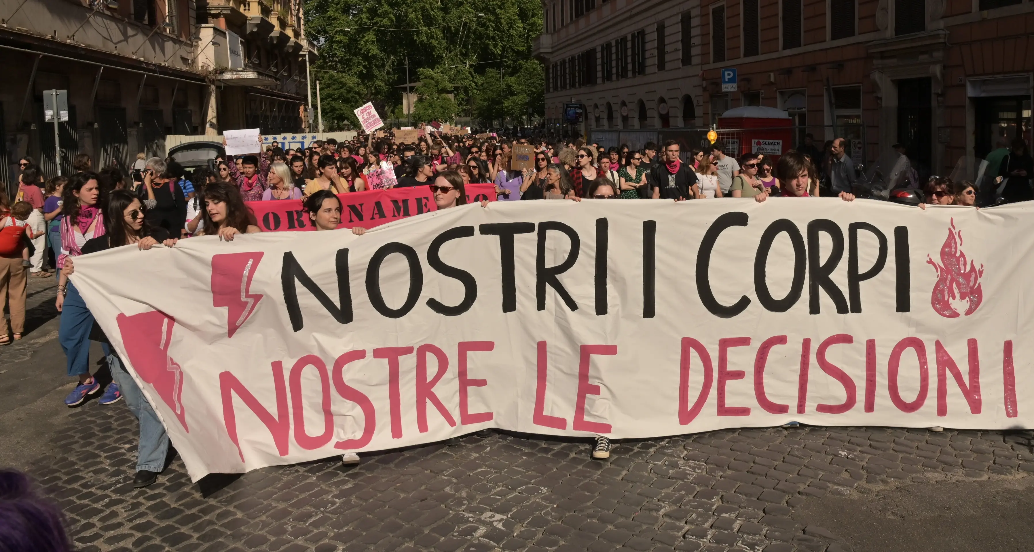Parlamento Europeo violato dagli antiabortisti