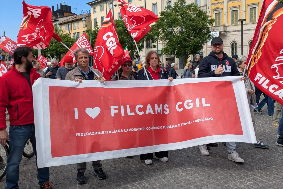 Bergamo, dipendente Gdo ottiene 20 anni di arretrati: vittoria storica della Filcams