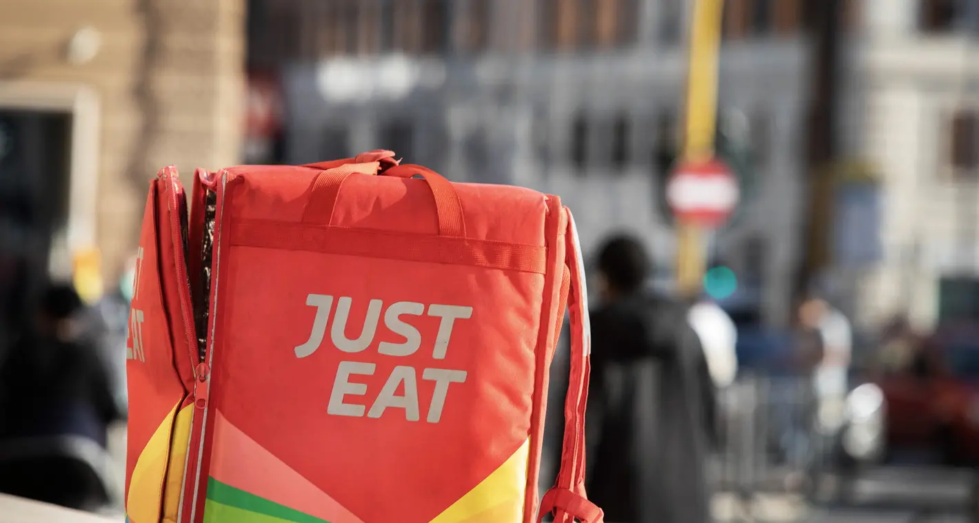Caldo, prorogato l’accordo Just Eat per la tutela dei rider