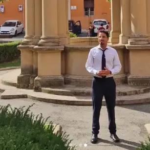 In un mondo sempre più chiuso Bologna si apre