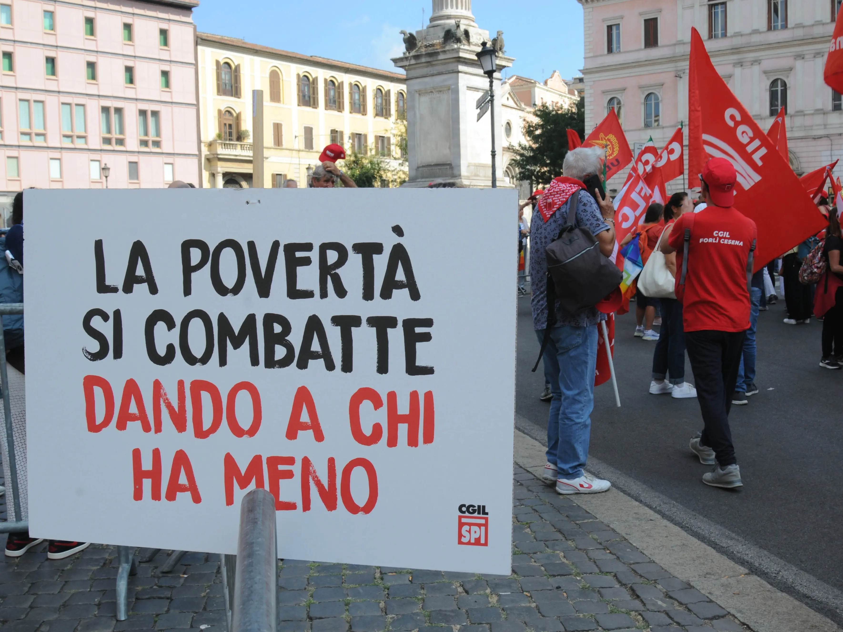Il salario dignitoso in Italia? 12 euro netti all’ora
